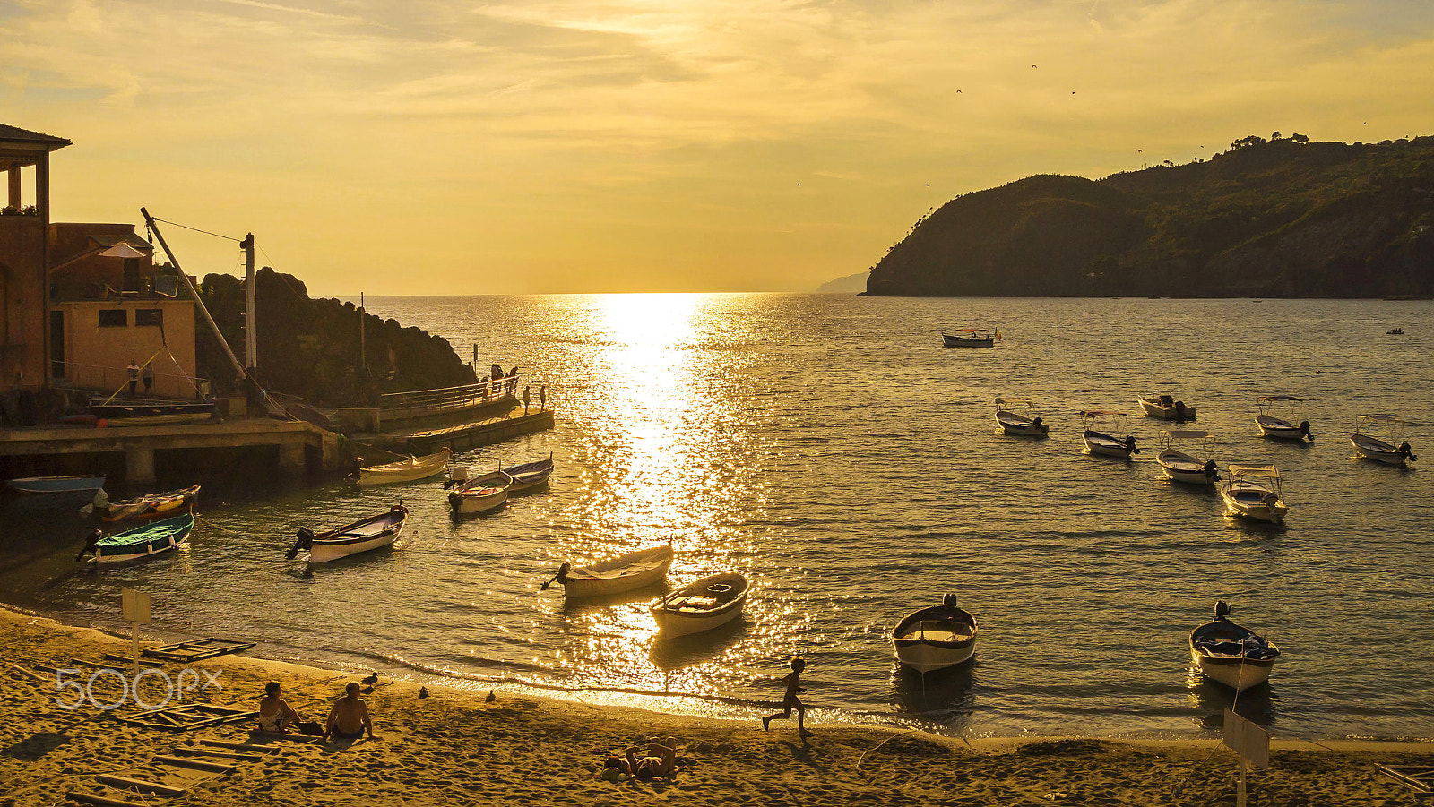 Sony SLT-A58 sample photo. Evening on the shore of ligurian sea photography