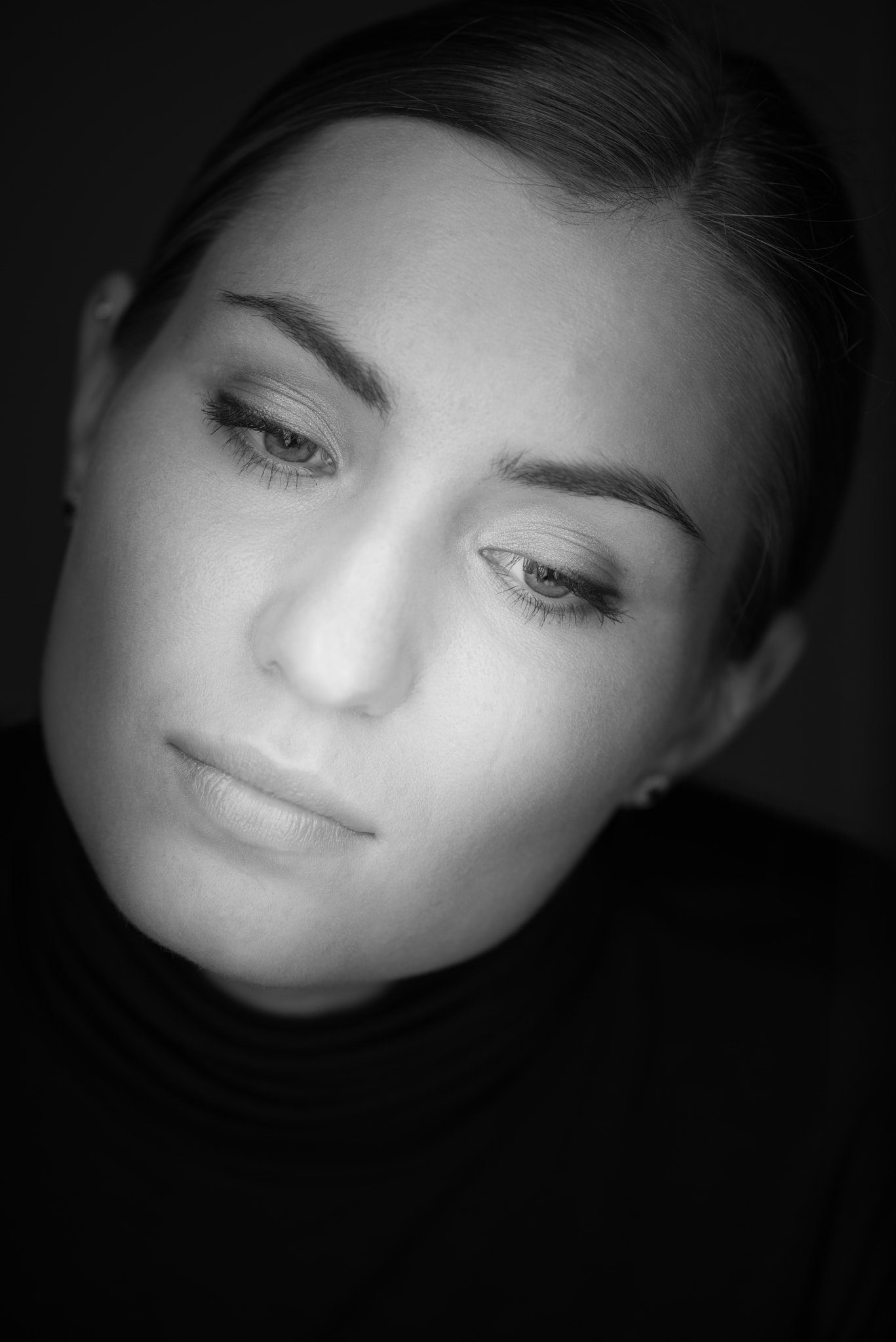 Nikon AF-S Micro-Nikkor 105mm F2.8G IF-ED VR sample photo. Tanya photography