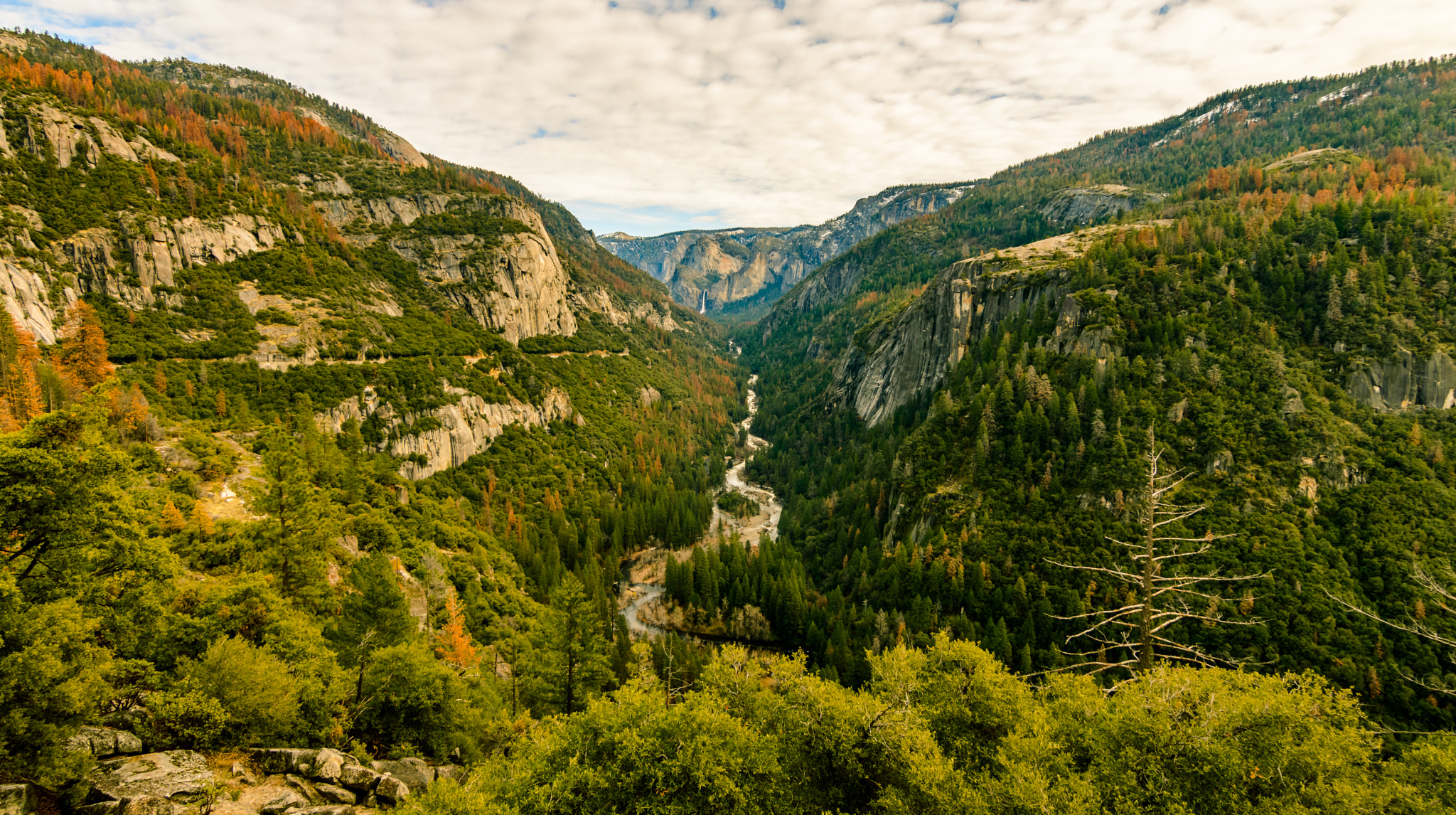 Nikon D3200 sample photo. Yosemite valley in autumn photography