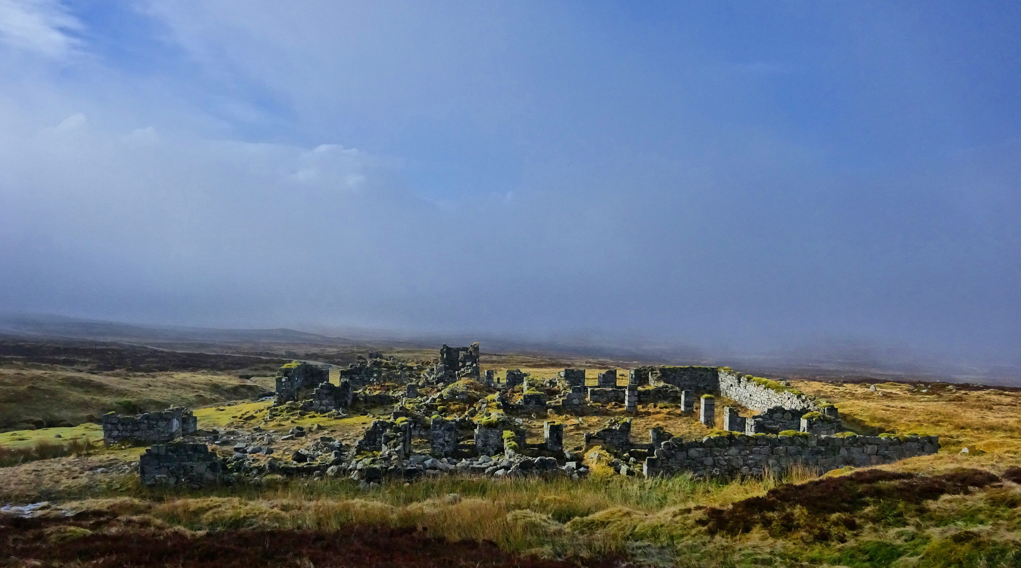 Sony 25-500mm F3.5-6.5 sample photo. Old corrour lodge photography