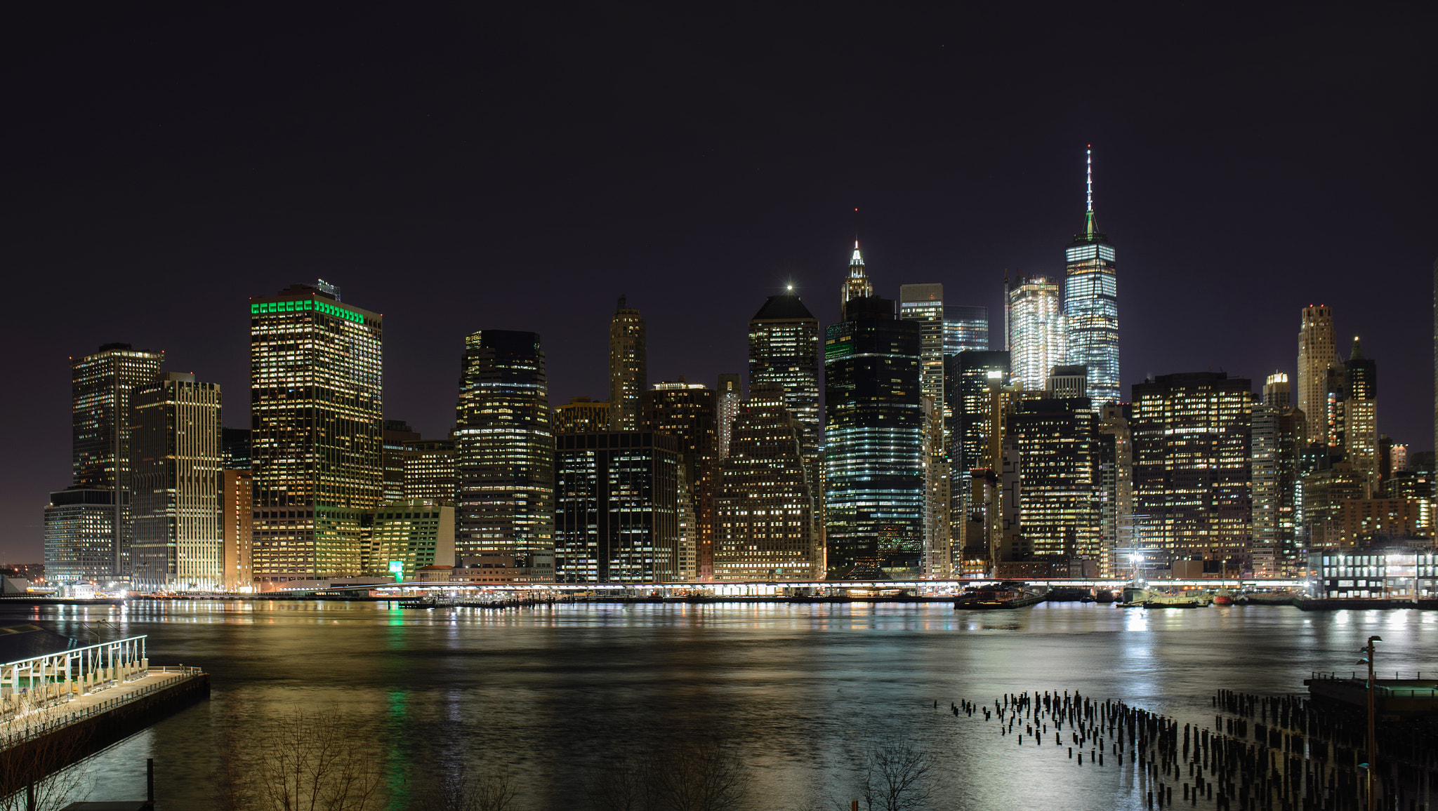 Nikon D600 + Sigma 35mm F1.4 DG HSM Art sample photo. Manhattan lights at night photography