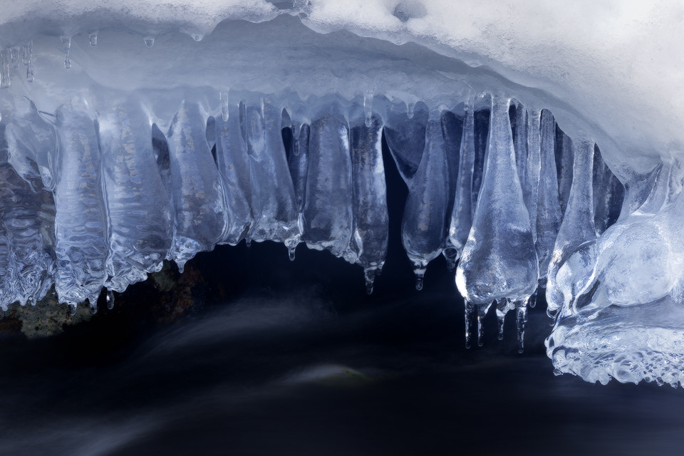 Sigma 18-200mm f/3.5-6.3 DC OS sample photo. Ice teeth photography