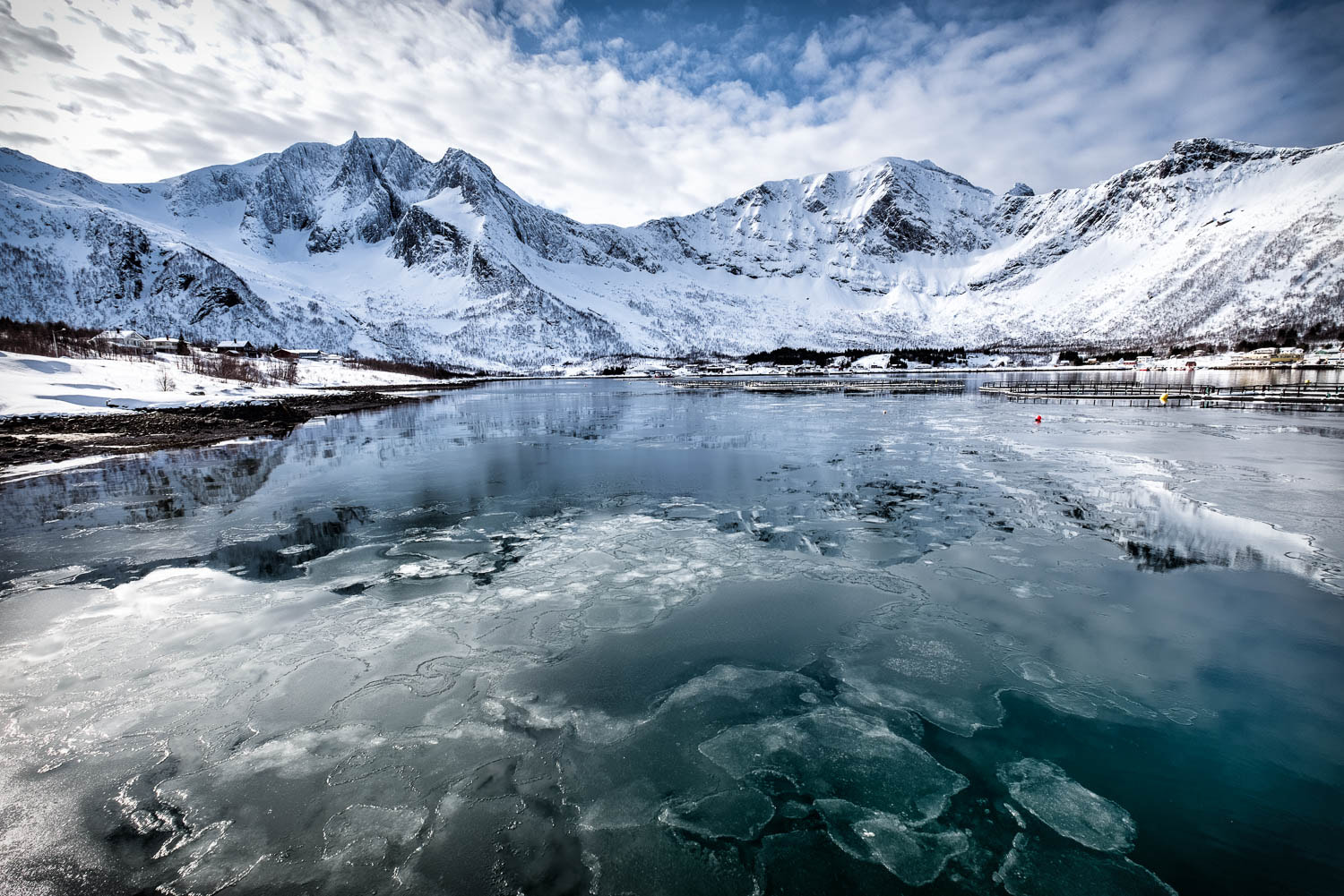 Fujifilm X-Pro2 + Fujifilm XF 10-24mm F4 R OIS sample photo. Norway senja photography