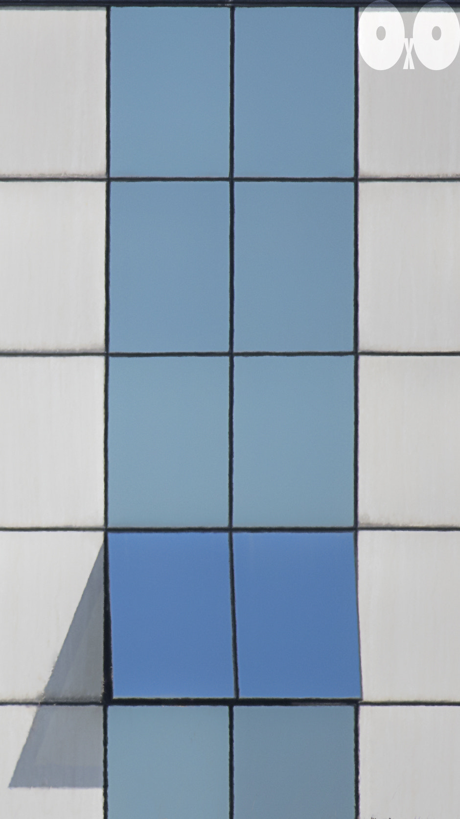 Canon EOS M10 sample photo. Rectangles and a triangle in gray and blue photography