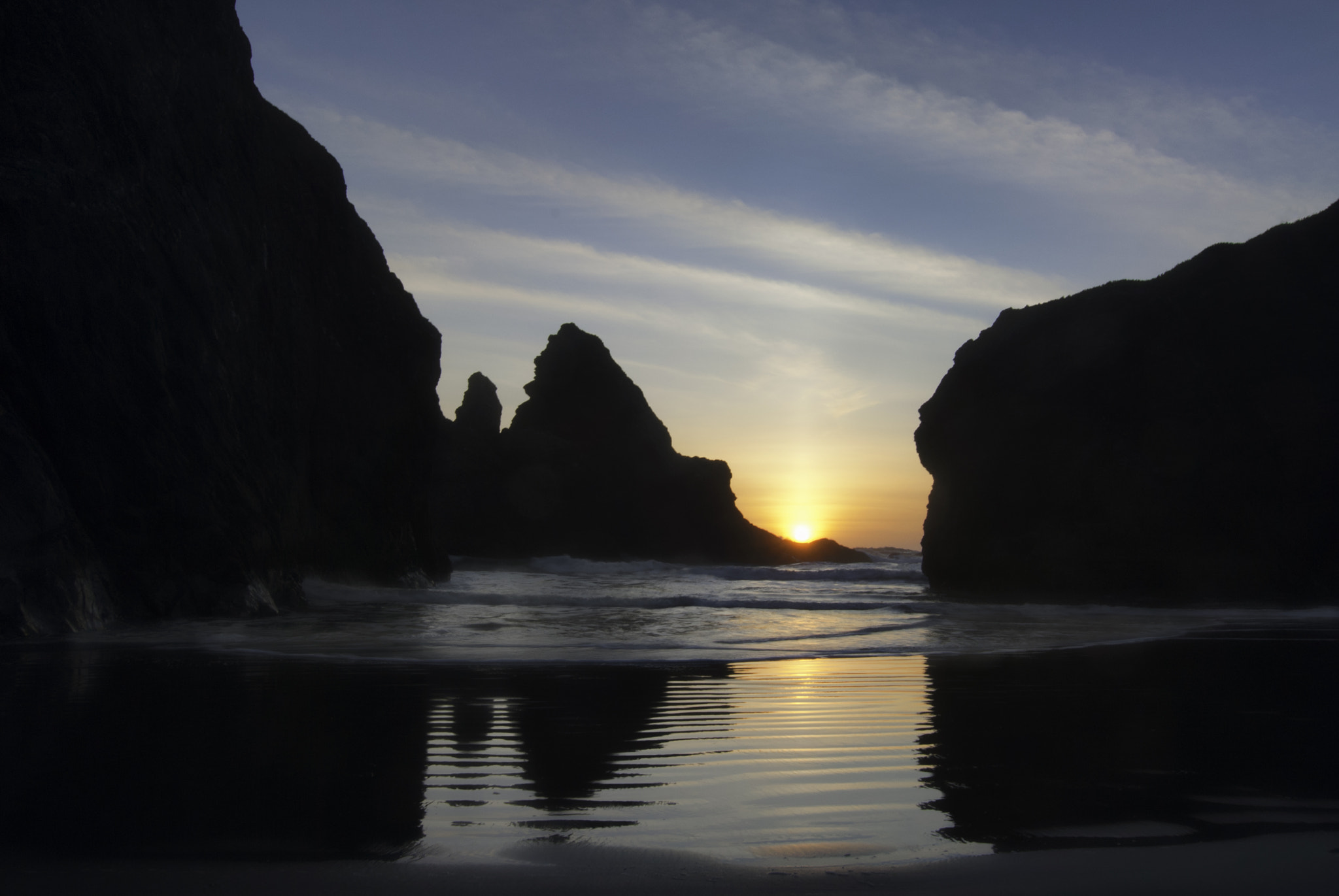 Tokina AT-X Pro 12-24mm F4 (IF) DX sample photo. Gold beach sunset photography