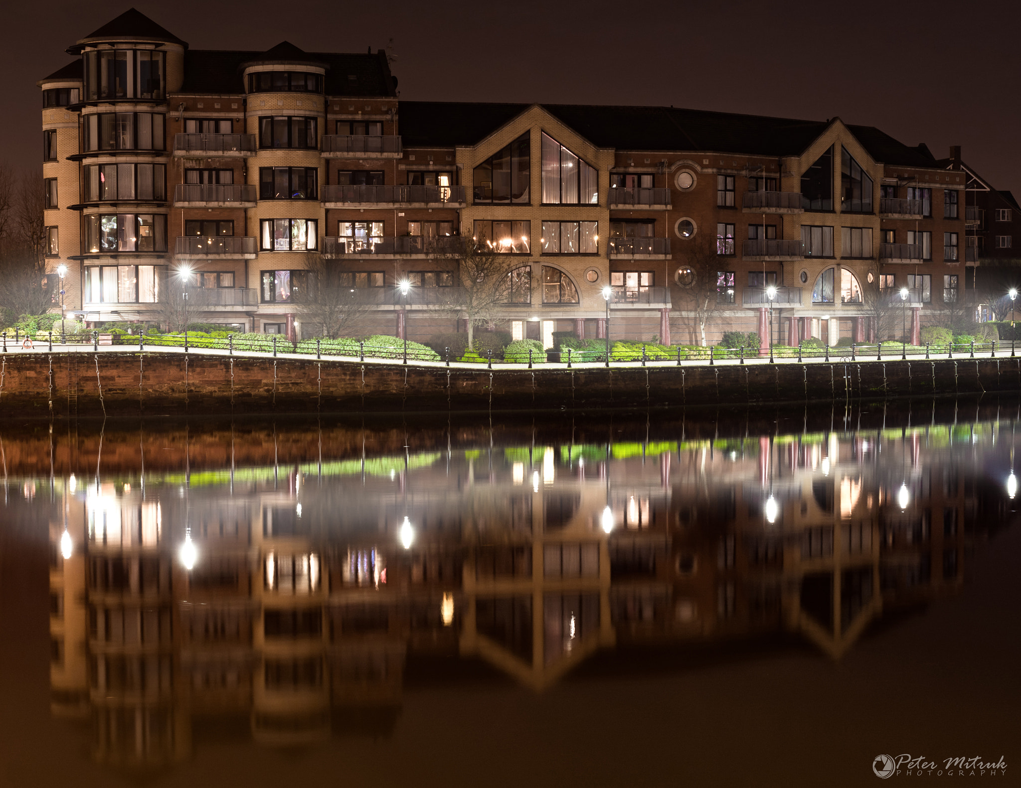 Nikon D7100 + AF Zoom-Nikkor 28-85mm f/3.5-4.5 sample photo. Belfast photography