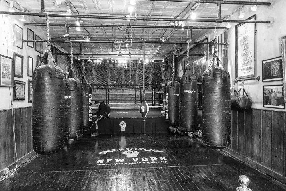 Sony a6300 + Sony Vario-Tessar T* E 16-70mm F4 ZA OSS sample photo. Bleeker st gym photography
