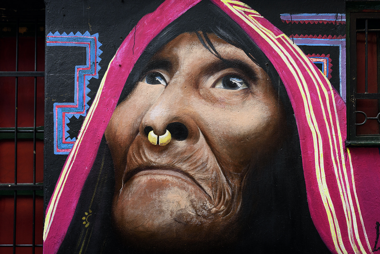 Nikon AF-S Nikkor 18-35mm F3.5-4.5G ED sample photo. Street art bogota colombie photography