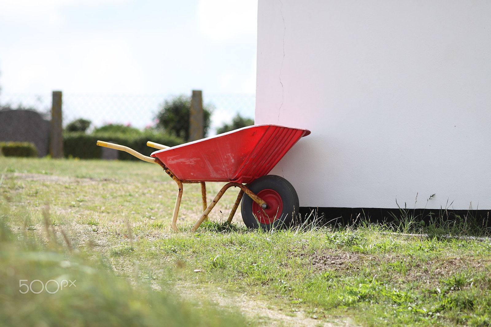 Canon EF200mm f/2.8L USM sample photo. Red wheelbarrow photography