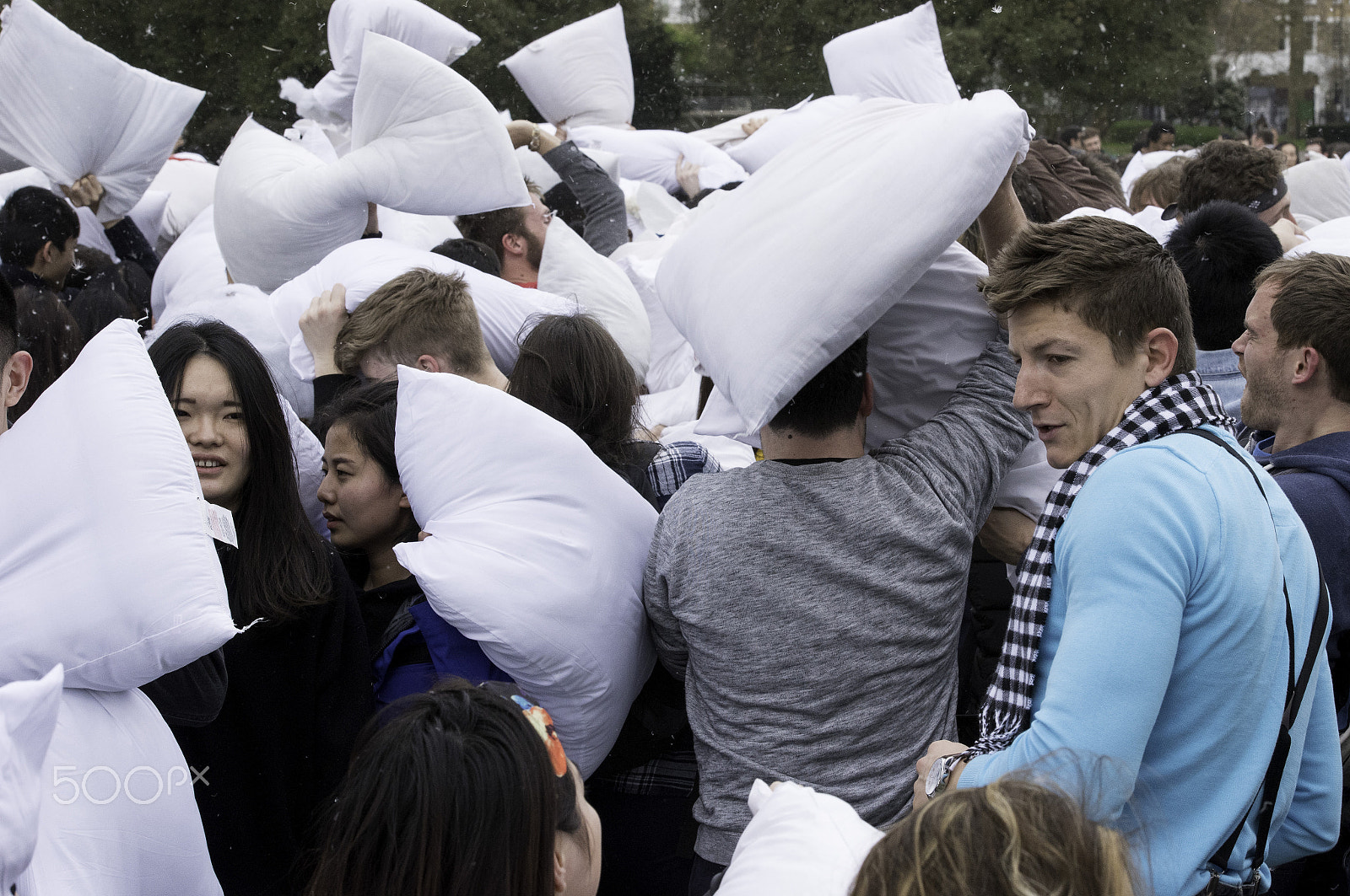 Nikon AF-S Nikkor 70-200mm F2.8G ED VR II sample photo. International pillow fight day 2017 london photography