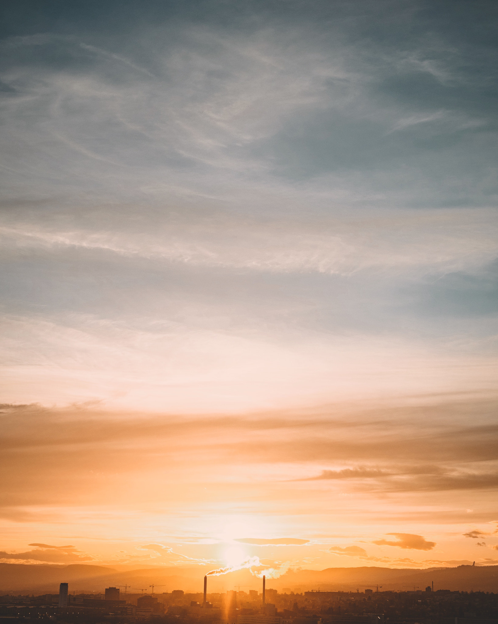 Fujifilm X-E1 + Fujifilm XF 18-55mm F2.8-4 R LM OIS sample photo. Oslo sunset  photography