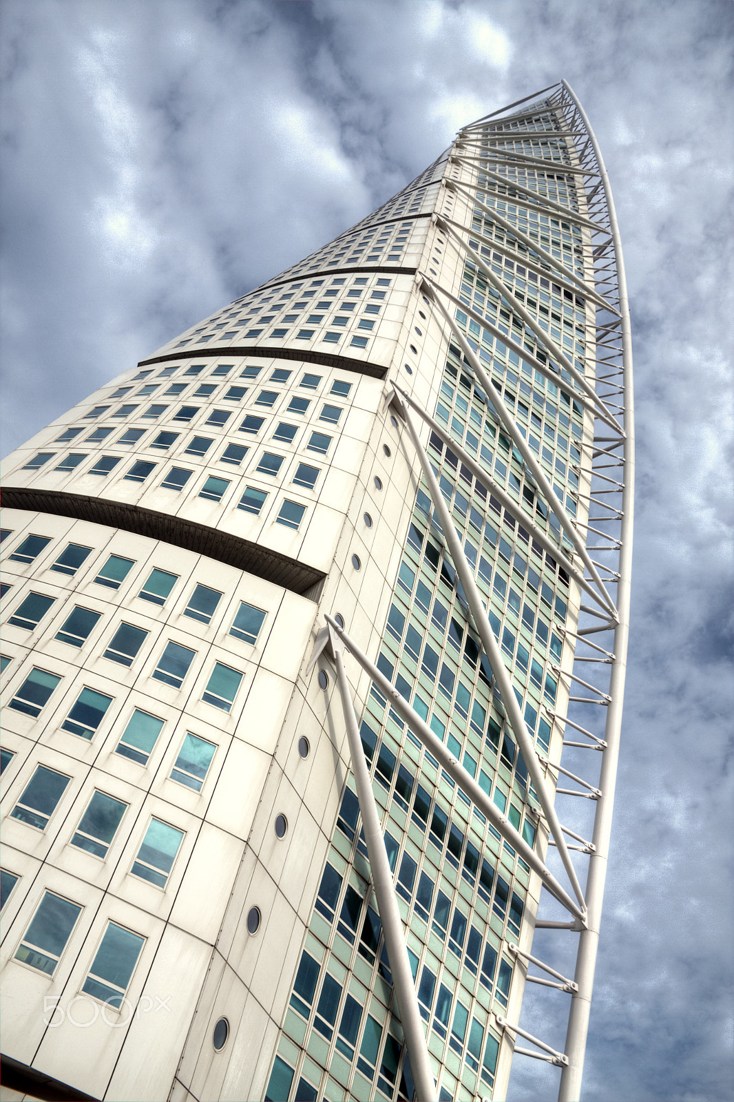 Canon EOS 40D + Canon EF-S 15-85mm F3.5-5.6 IS USM sample photo. Hsb turning torso in malmö, sweden photography