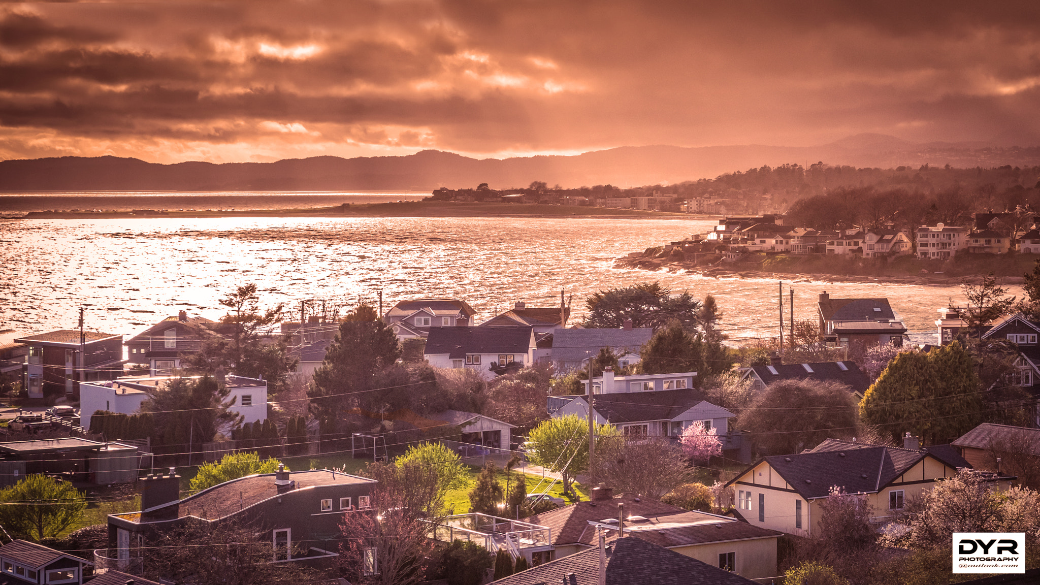 Pentax K-1 + HD Pentax D FA 24-70mm F2.8 ED SDM WR sample photo. Oak bay, victoria bc photography