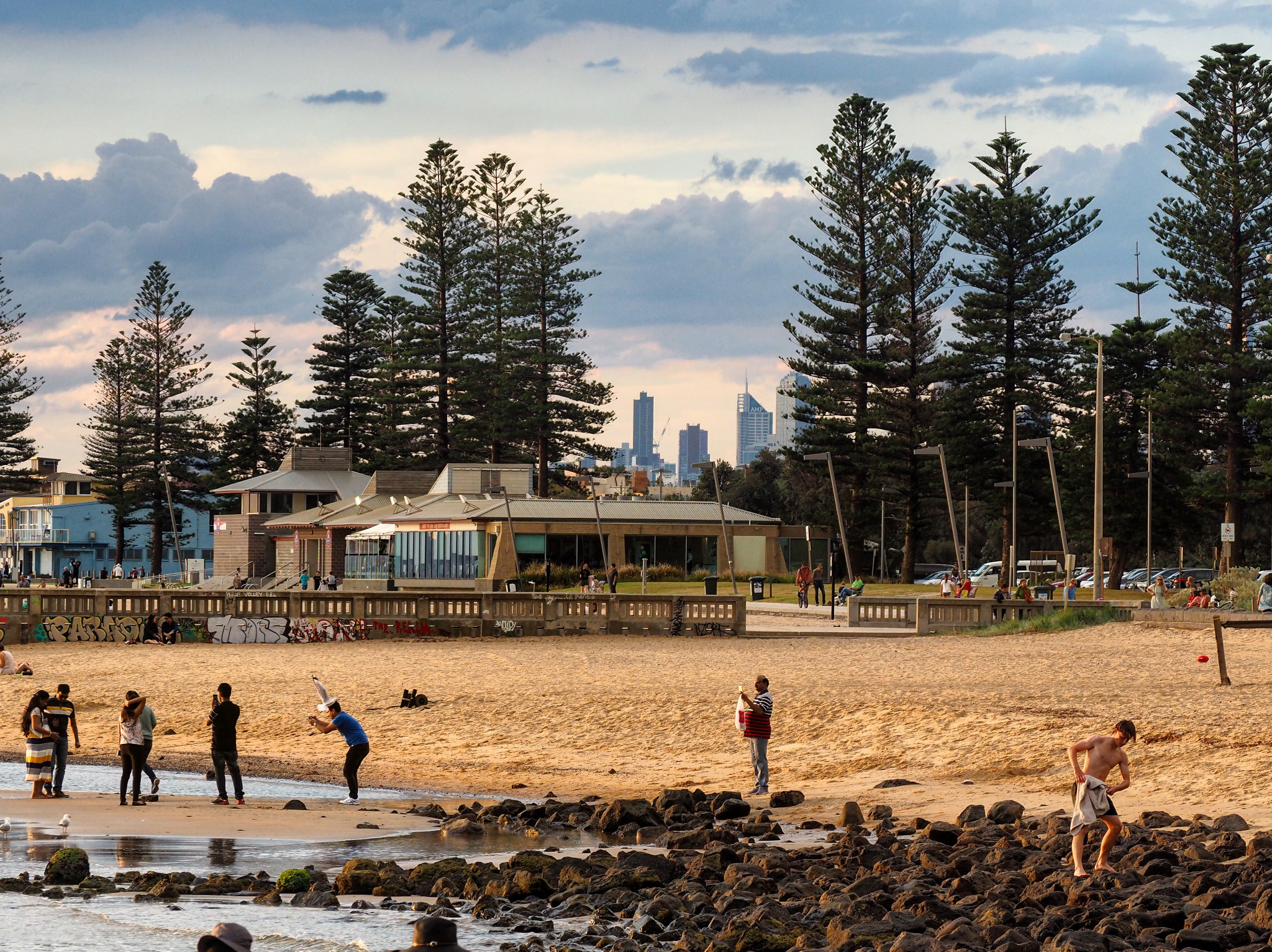 Olympus OM-D E-M5 II sample photo. Elwood beach photography