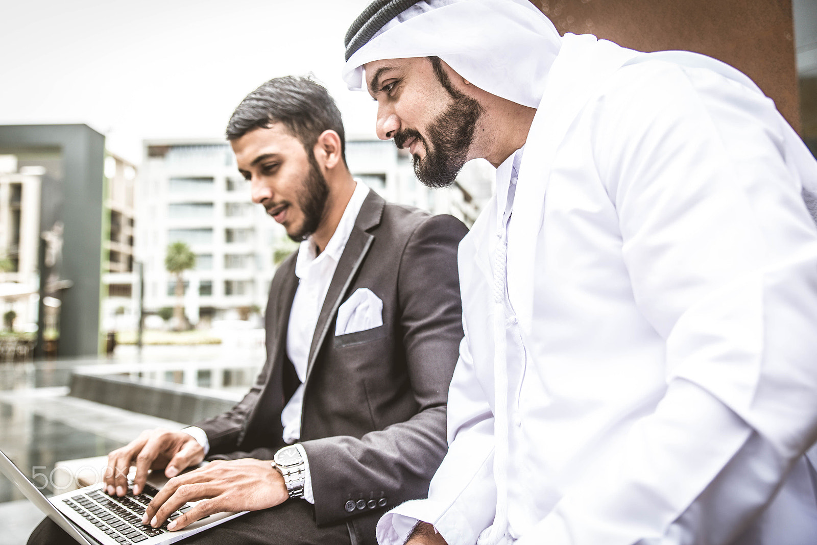 Nikon D610 sample photo. Arabian men in the emirates photography