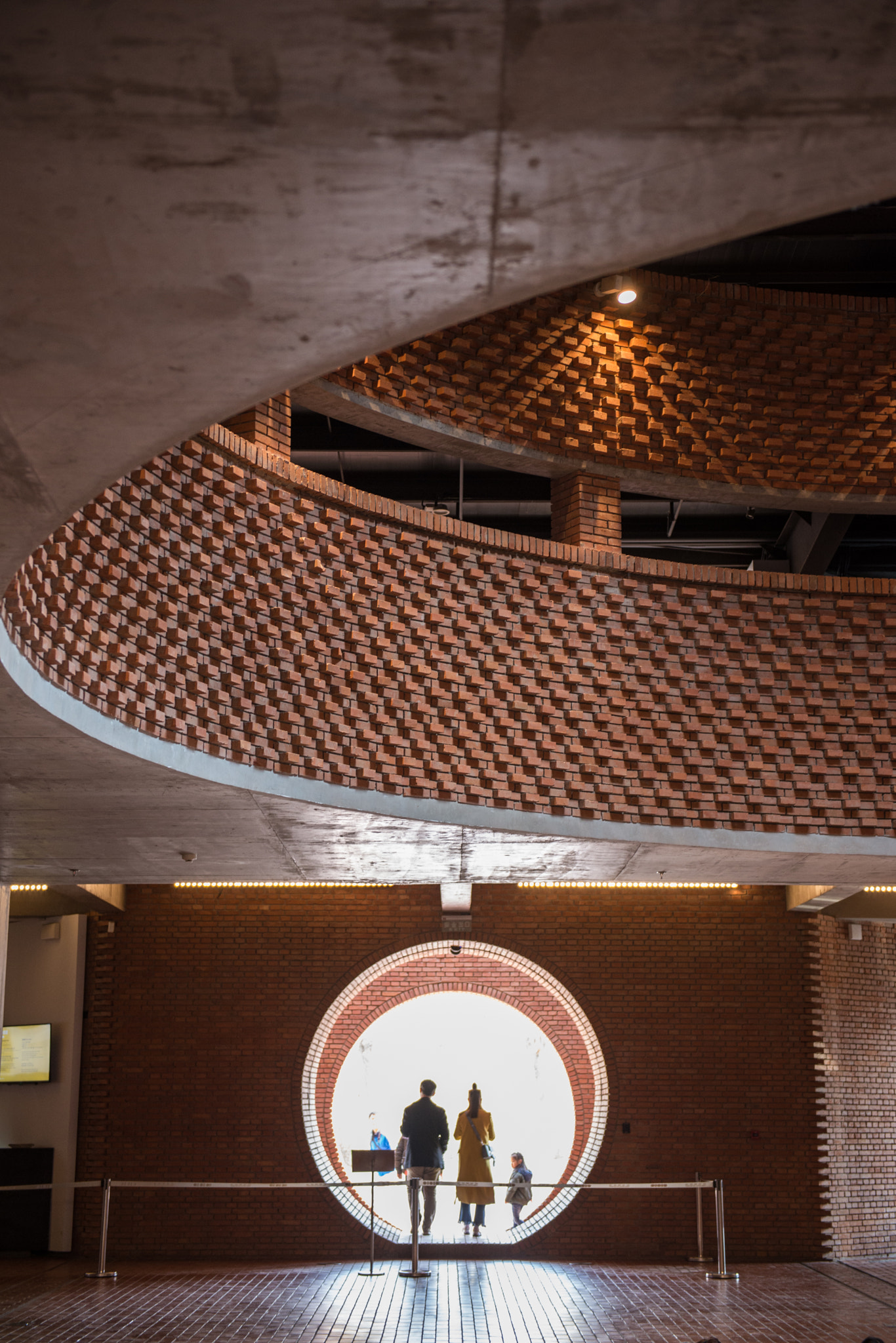 Nikon AF-S Nikkor 24-70mm F2.8G ED sample photo. Red brick art museum photography
