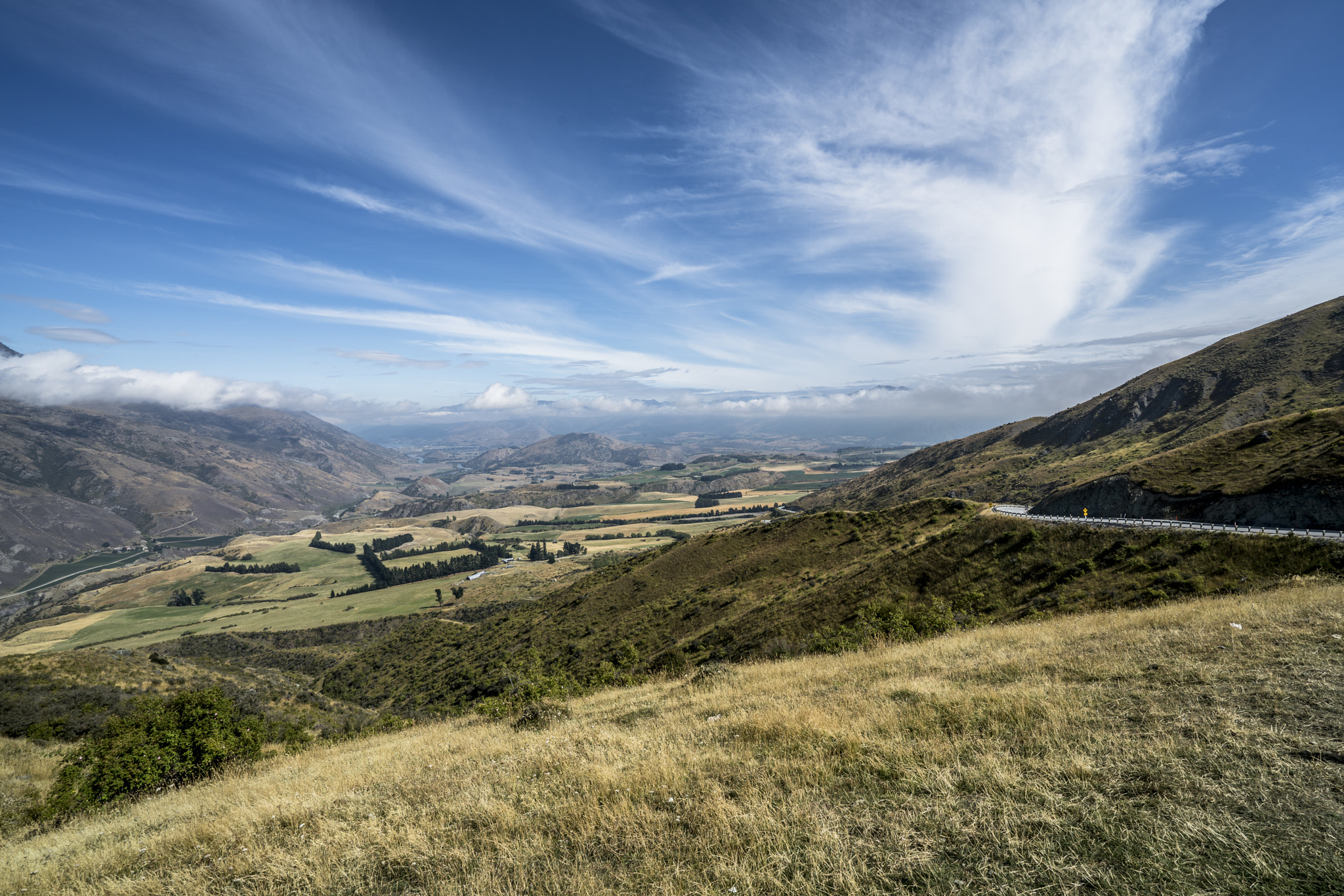Sony a7R II + Sony Vario-Tessar T* FE 16-35mm F4 ZA OSS sample photo. Crown range photography