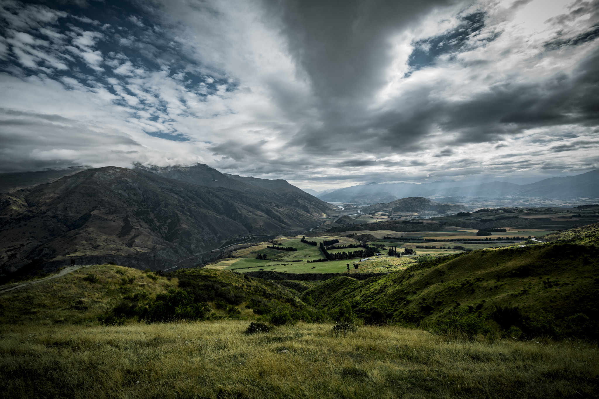 Sony a7R II + Sony Vario-Tessar T* FE 16-35mm F4 ZA OSS sample photo. A cloudy day photography