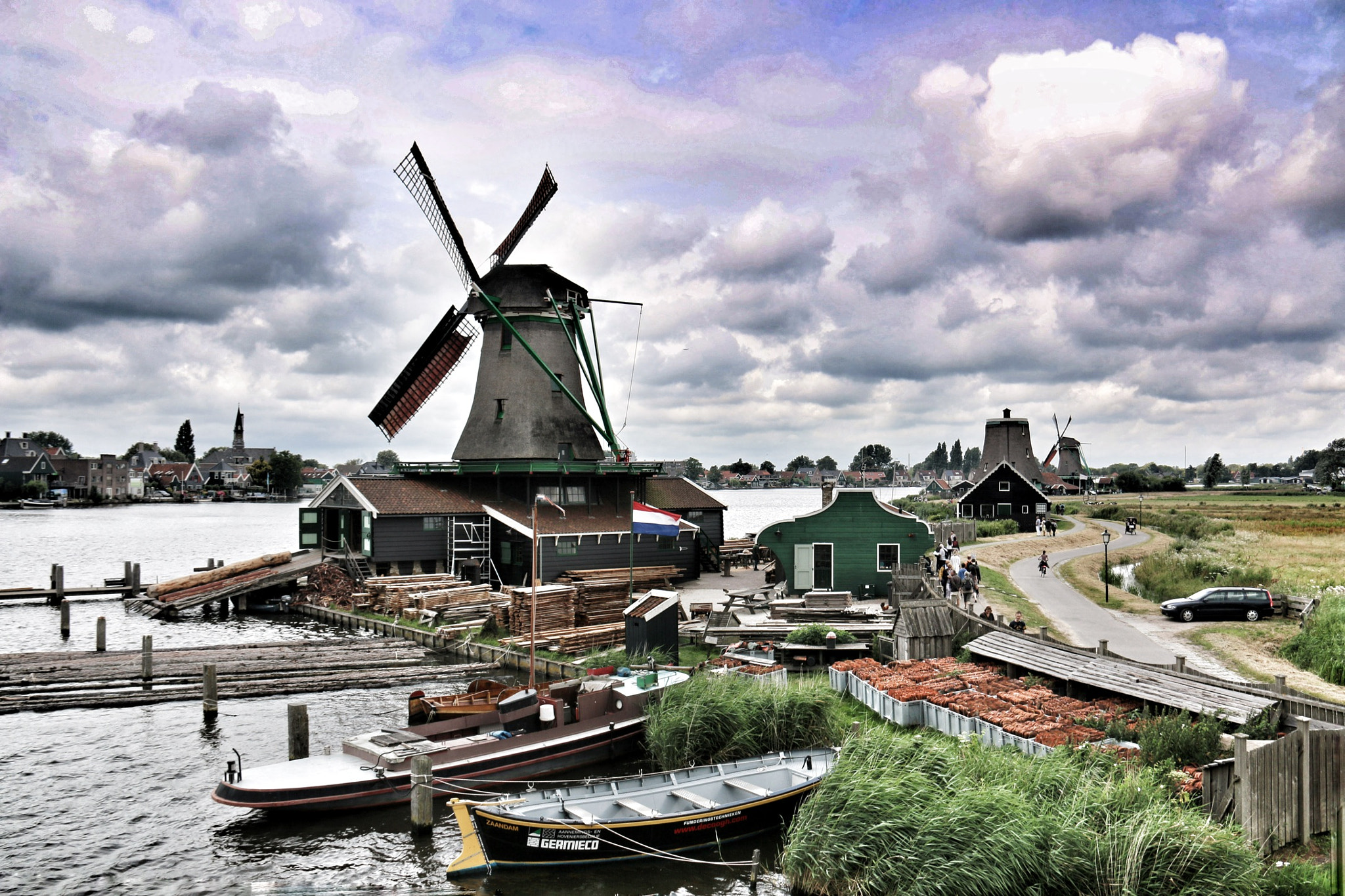 Canon EOS 70D + Canon EF-S 18-200mm F3.5-5.6 IS sample photo. Zaandam, netherlands-windmill outdoor museum photography