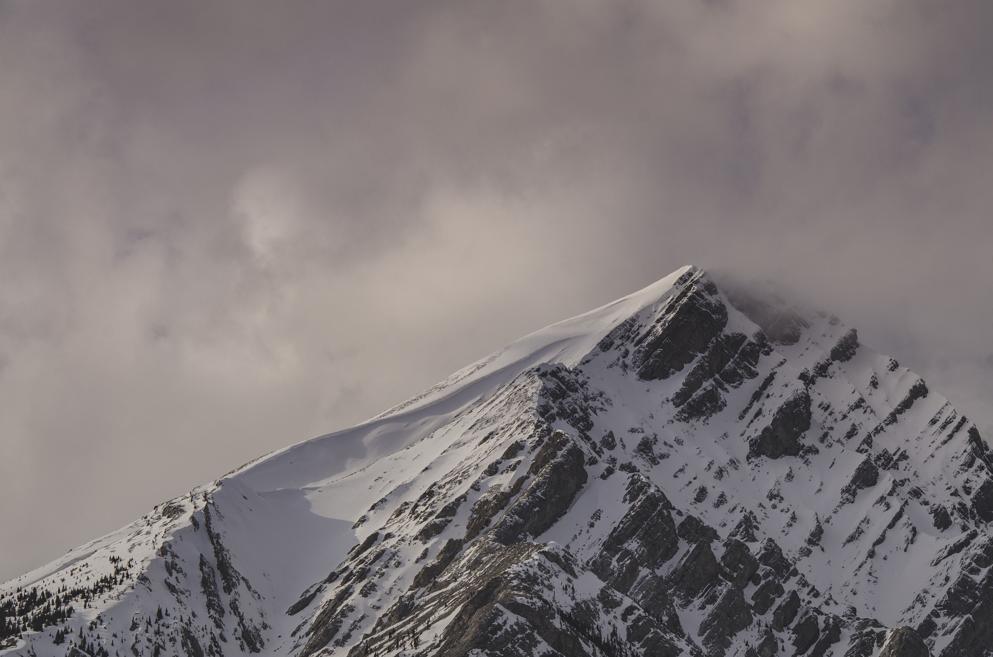 Nikon D7000 + AF Nikkor 70-210mm f/4-5.6D sample photo. Mountain landscapes photography