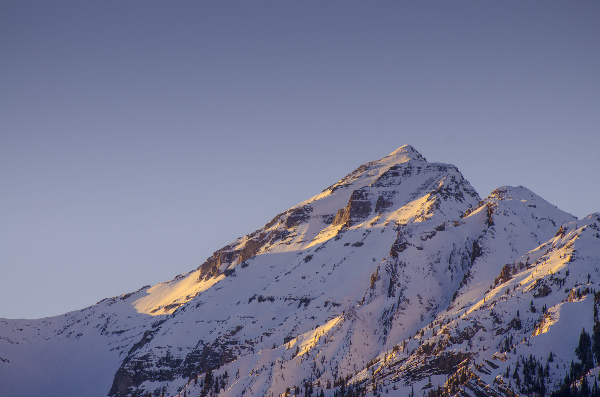 Nikon D7000 + AF Nikkor 70-210mm f/4-5.6D sample photo. Mountain landscapes photography