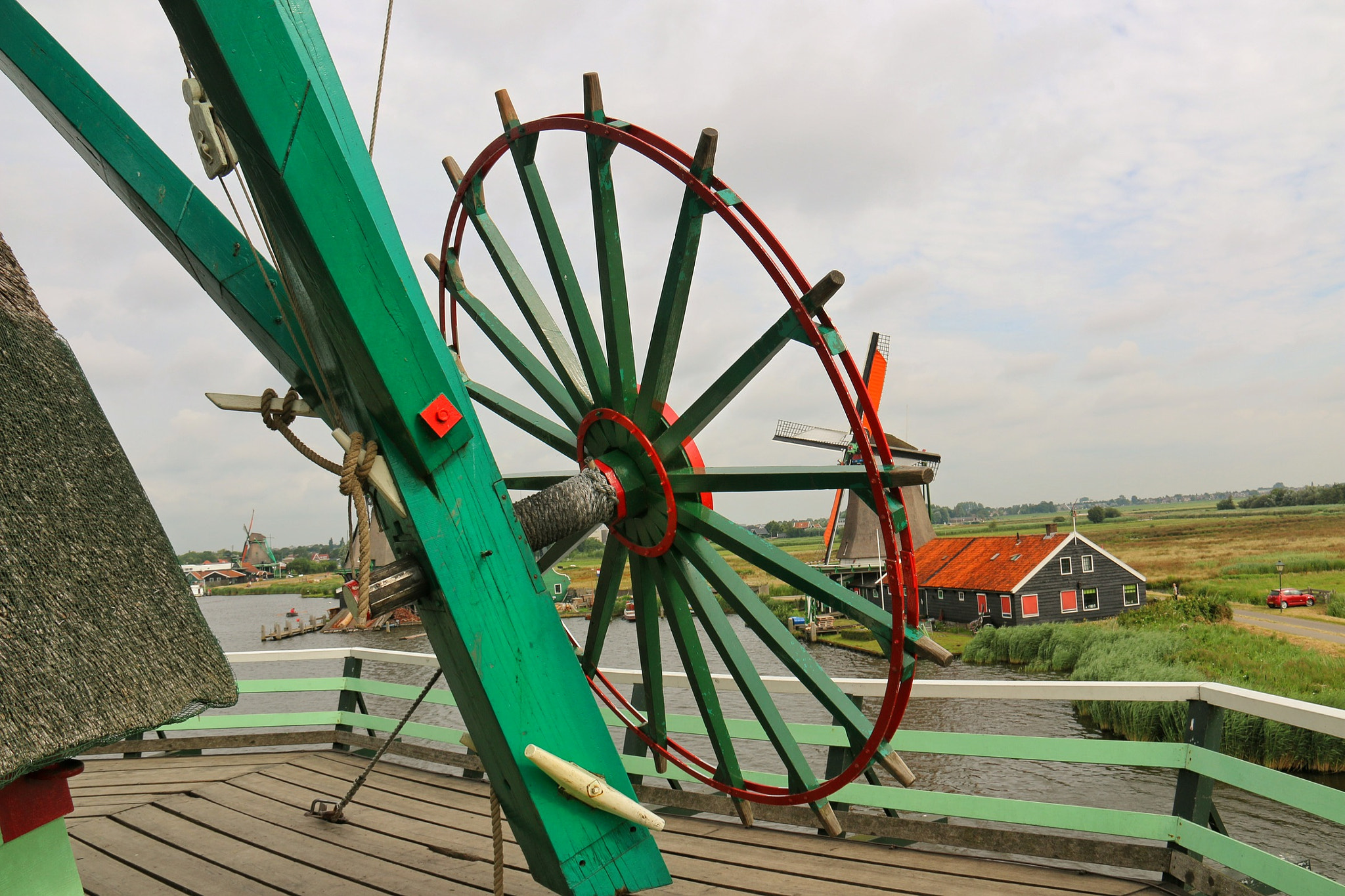 Canon EF-S 18-200mm F3.5-5.6 IS sample photo. Zaandam, netherlands -outdoor windmill museum photography