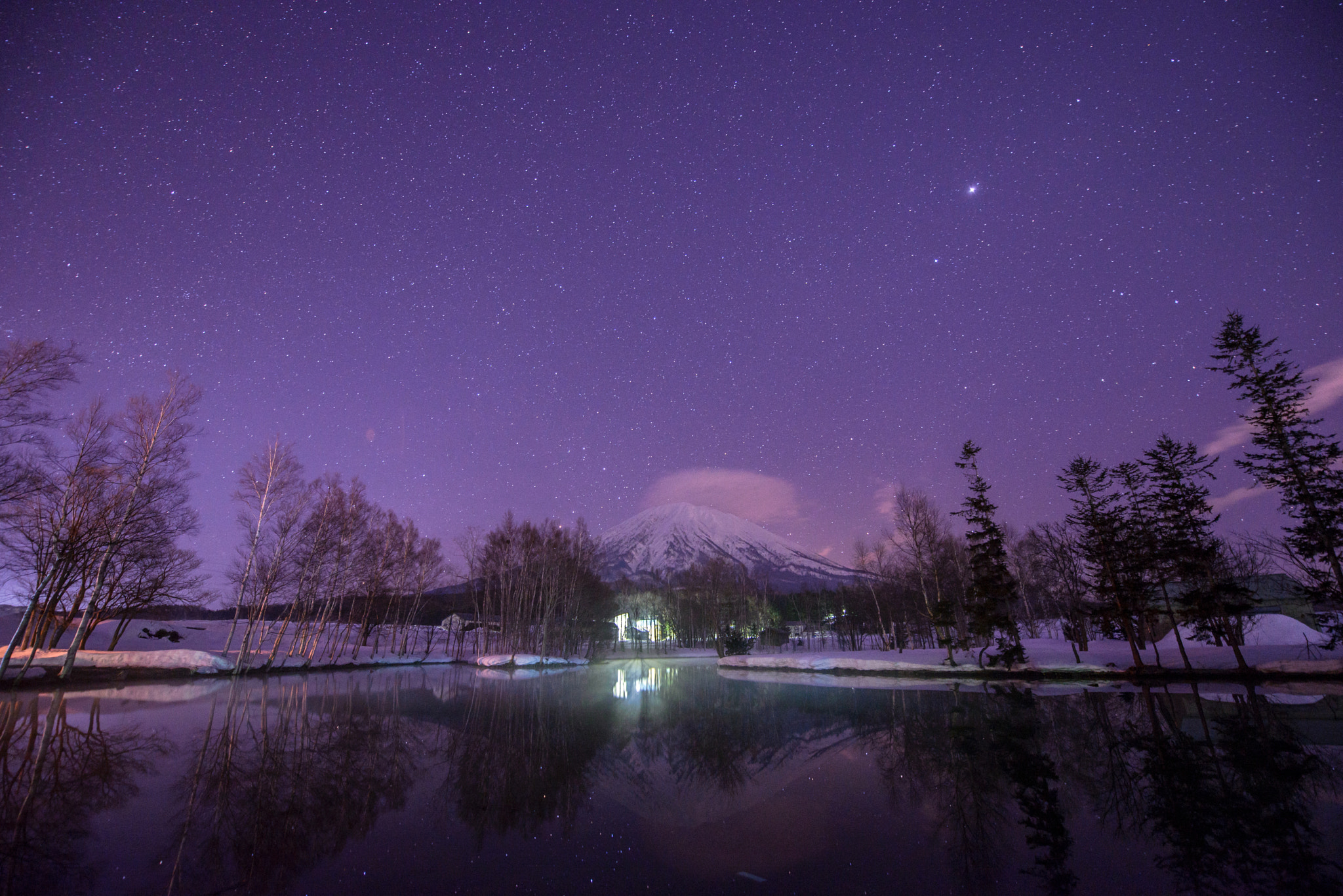 Nikon AF-S Nikkor 14-24mm F2.8G ED sample photo. Mt.yotei and stars photography