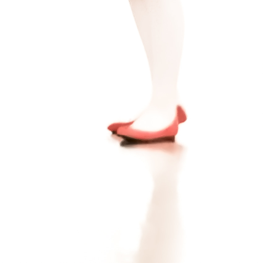 Pentax smc DA* 50-135mm F2.8 ED (IF) SDM sample photo. Red shoes photography