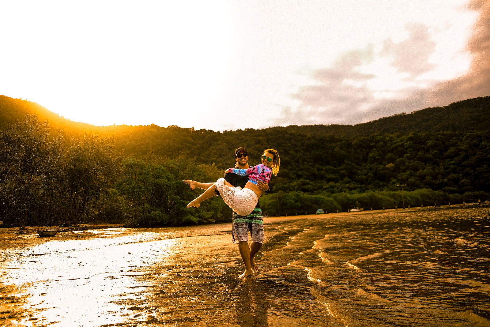 Nikon D810 + Sigma 24-70mm F2.8 EX DG HSM sample photo. Casal feliz photography