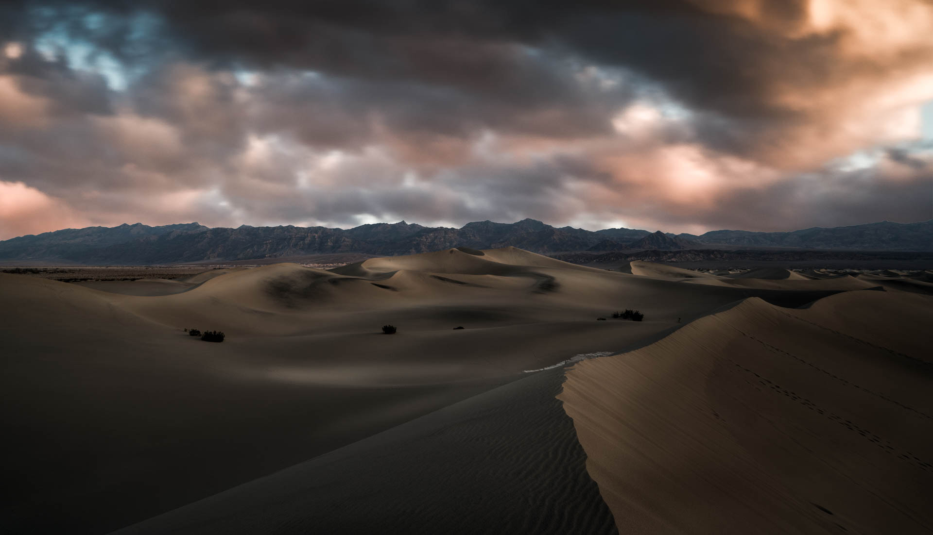 Sony a7R II + Sony Vario-Tessar T* FE 16-35mm F4 ZA OSS sample photo. Dunes photography