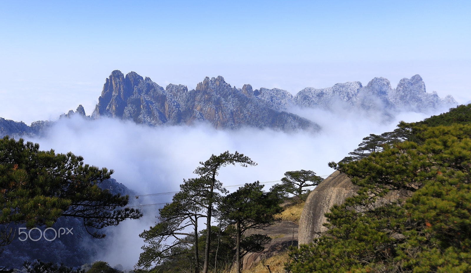 Canon EOS 5D Mark IV + Canon EF 11-24mm F4L USM sample photo. Huangshan photography