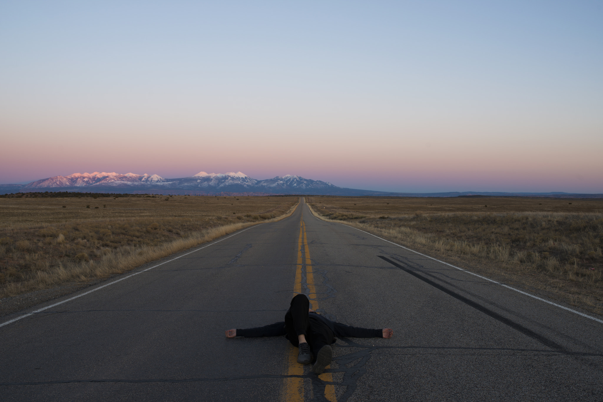 Nikon D800 + Sigma 35mm F1.4 DG HSM Art sample photo. Endless road photography
