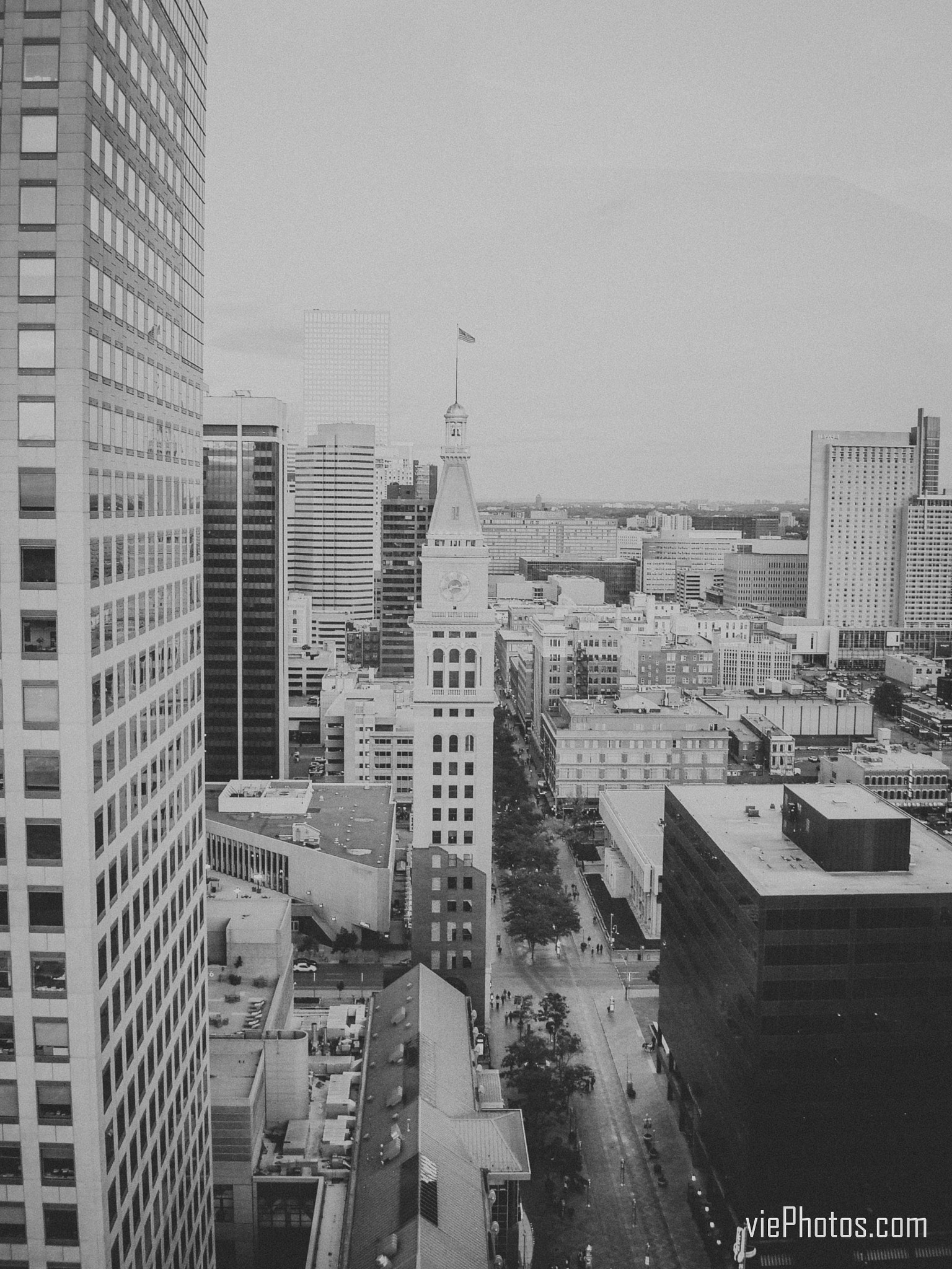 Sony DSC-W90 sample photo. Downtown denver 2000s photography