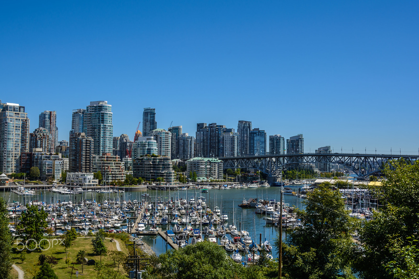 Nikon D7100 + Nikon AF-S Nikkor 24-120mm F4G ED VR sample photo. Beautiful view downtown of vancouver photography