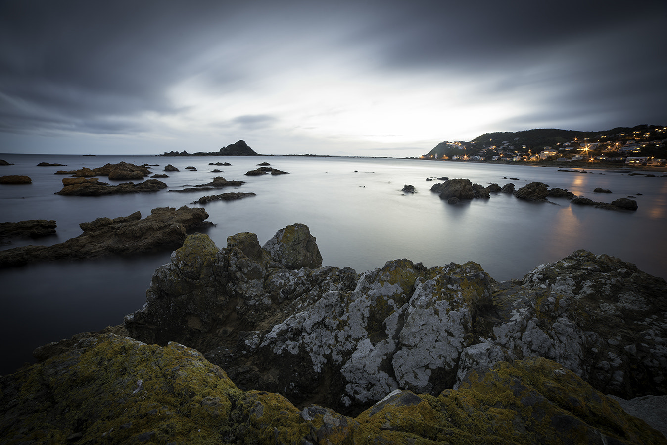 Samyang 14mm F2.8 ED AS IF UMC sample photo. Across the bay photography