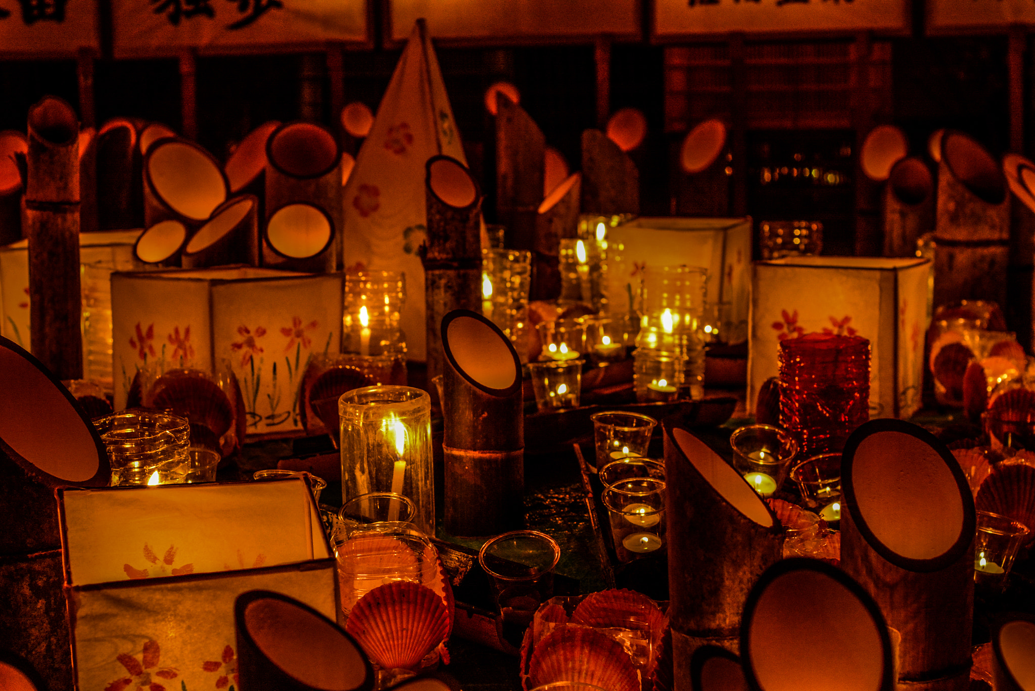 Nikon D7100 + Nikon AF Nikkor 50mm F1.8D sample photo. Haru matsuri candle display photography