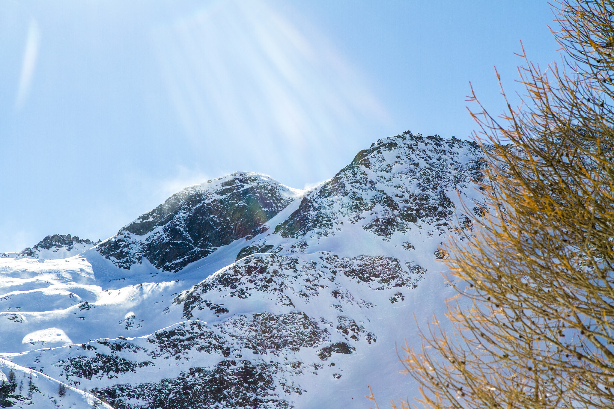 Canon EF-S 17-55mm F2.8 IS USM sample photo. Raggi di sole photography