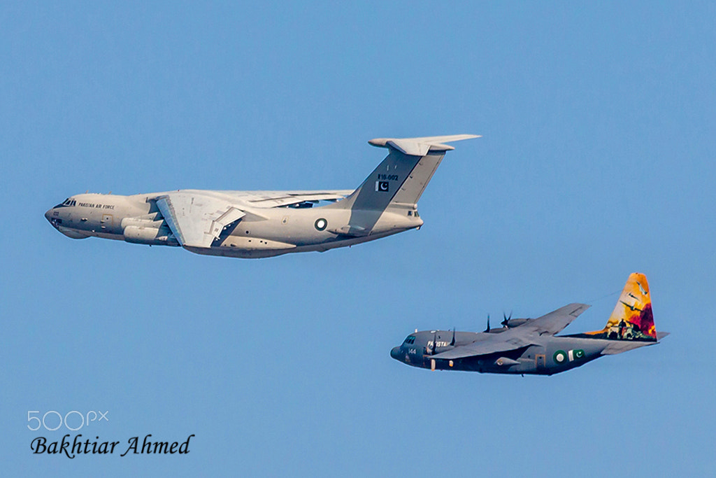 Canon EOS 70D sample photo. Il-78 tanker and c-130 photography