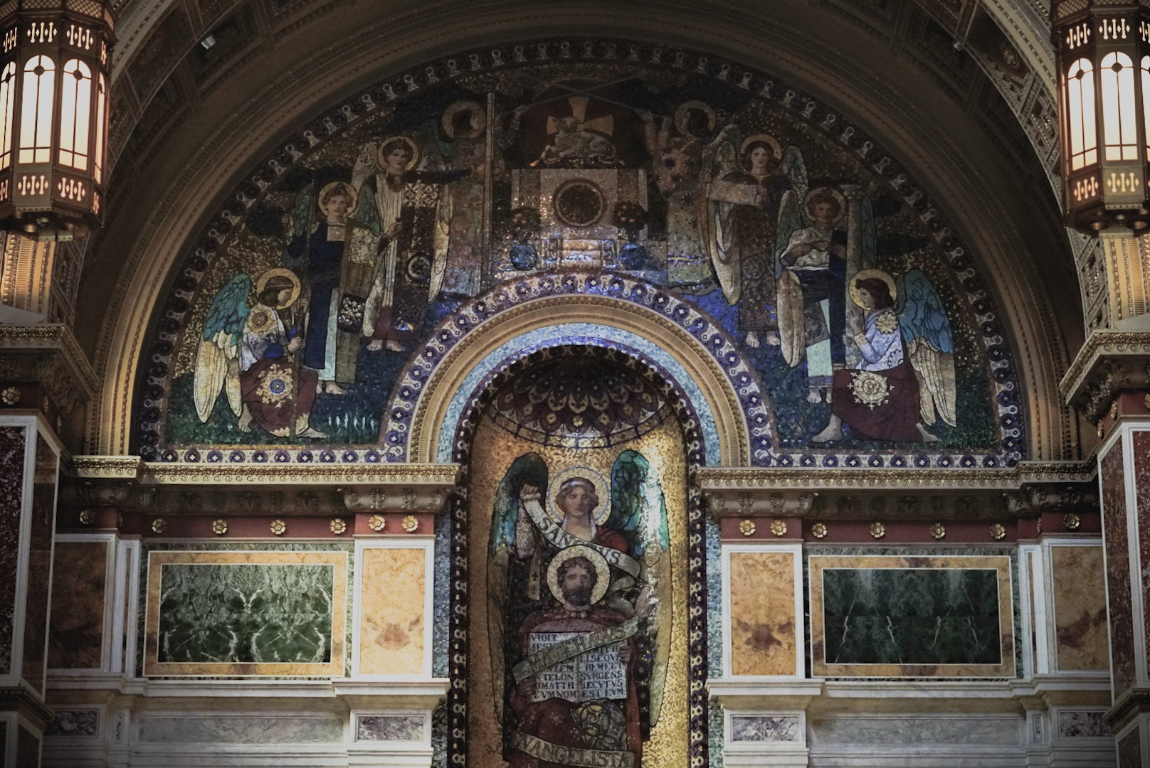 Sony FE 50mm F1.8 sample photo. Beautiful cathedral photography