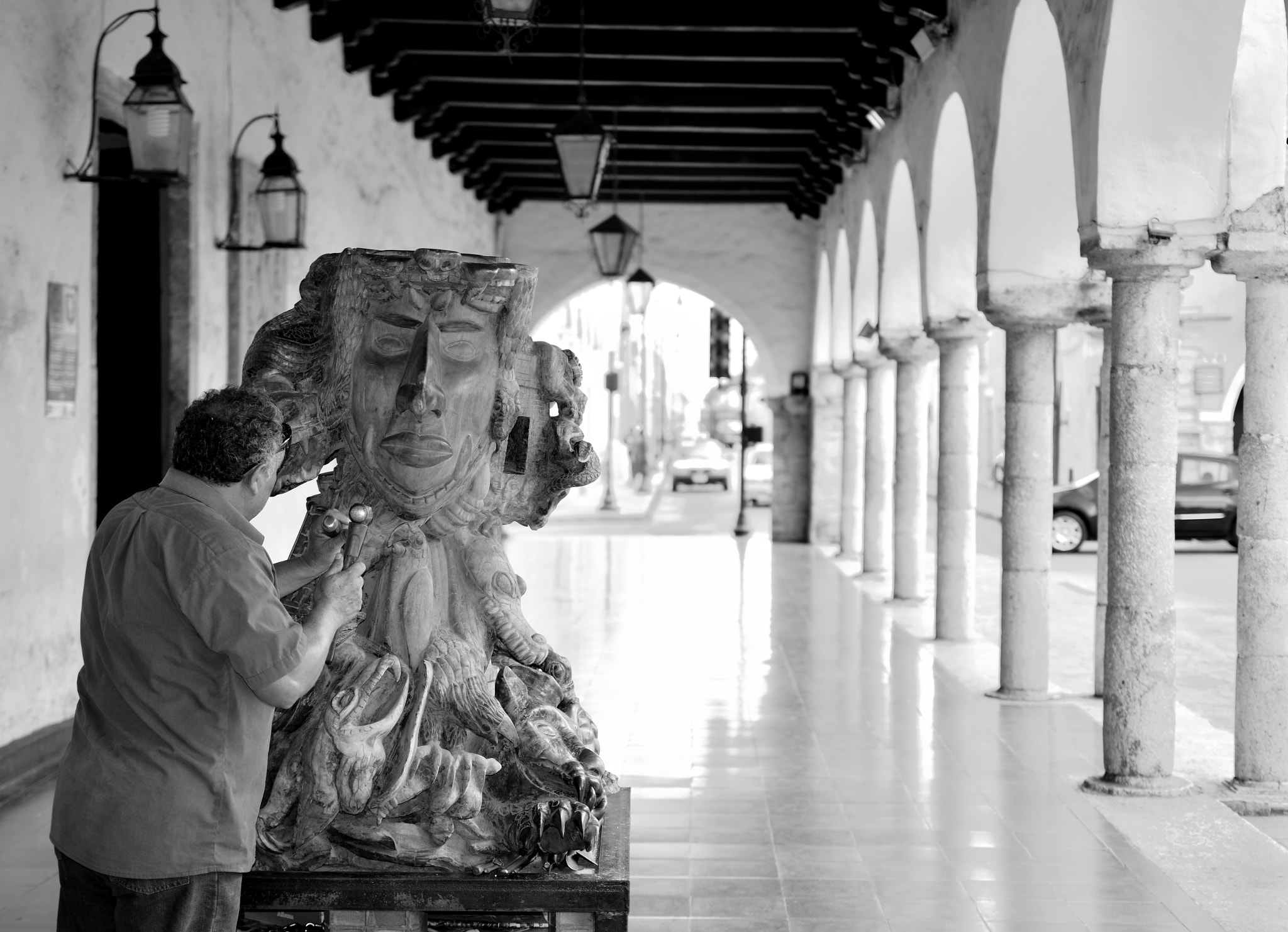 Nikon D3400 + Nikon AF-S DX Nikkor 35mm F1.8G sample photo. Escultura maya photography