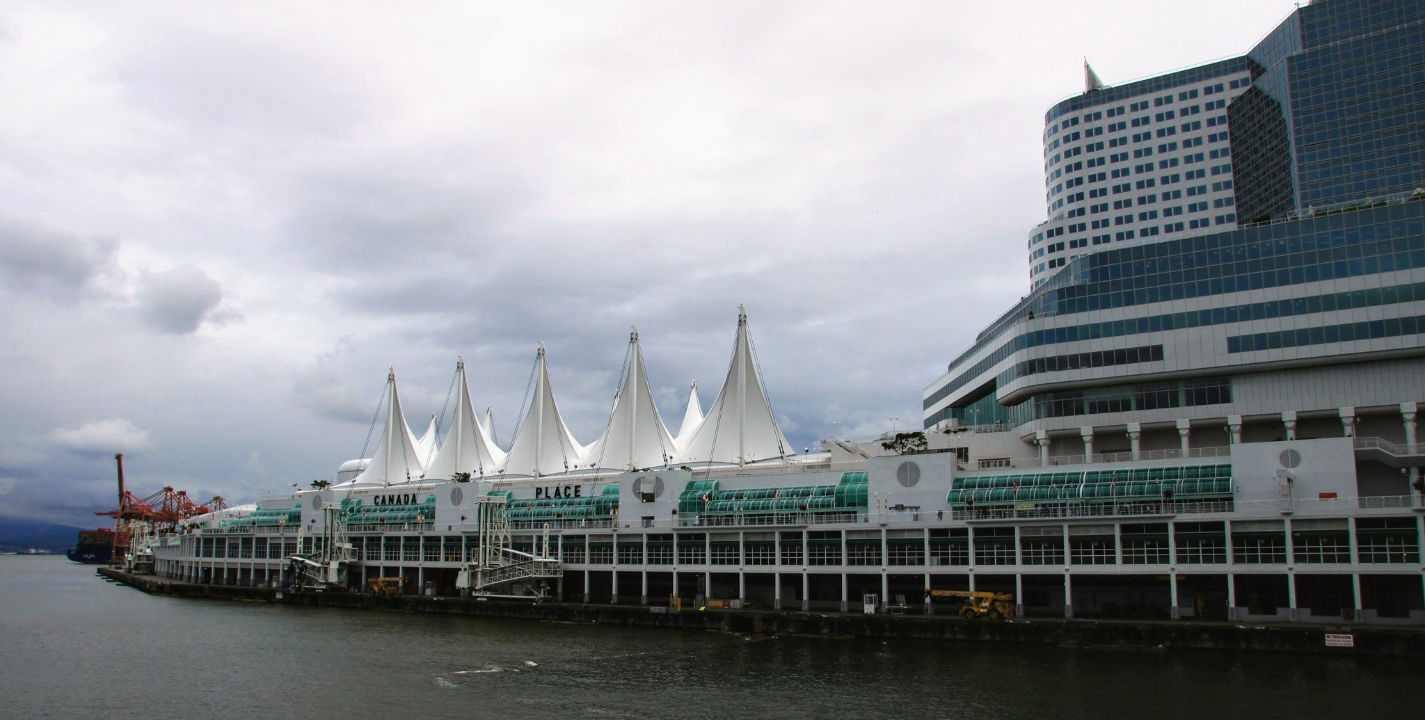 Sony SLT-A33 + Sony DT 16-105mm F3.5-5.6 sample photo. Vancouver, canada place photography