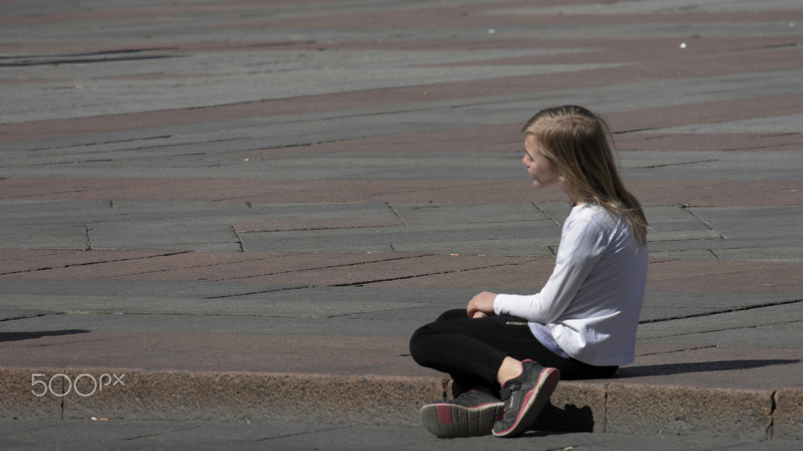 Canon EF-S 55-250mm F4-5.6 IS STM sample photo. Piazza maggiore photography