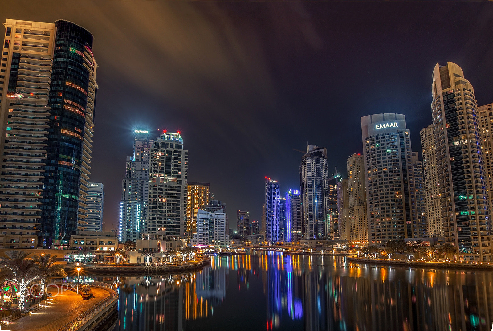 Nikon AF-S Nikkor 18-35mm F3.5-4.5G ED sample photo. Dubai marina photography