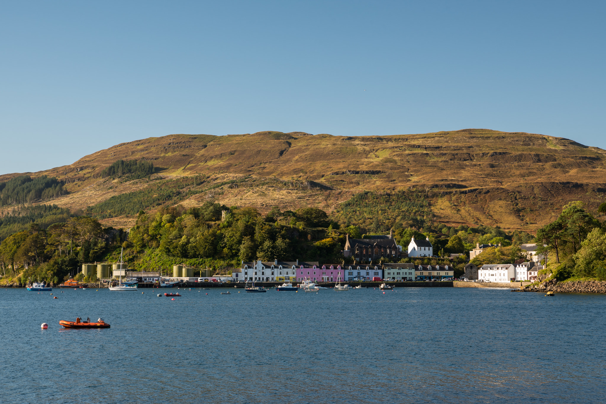 Tamron SP 24-70mm F2.8 Di VC USD sample photo. Portree, isle of skye photography
