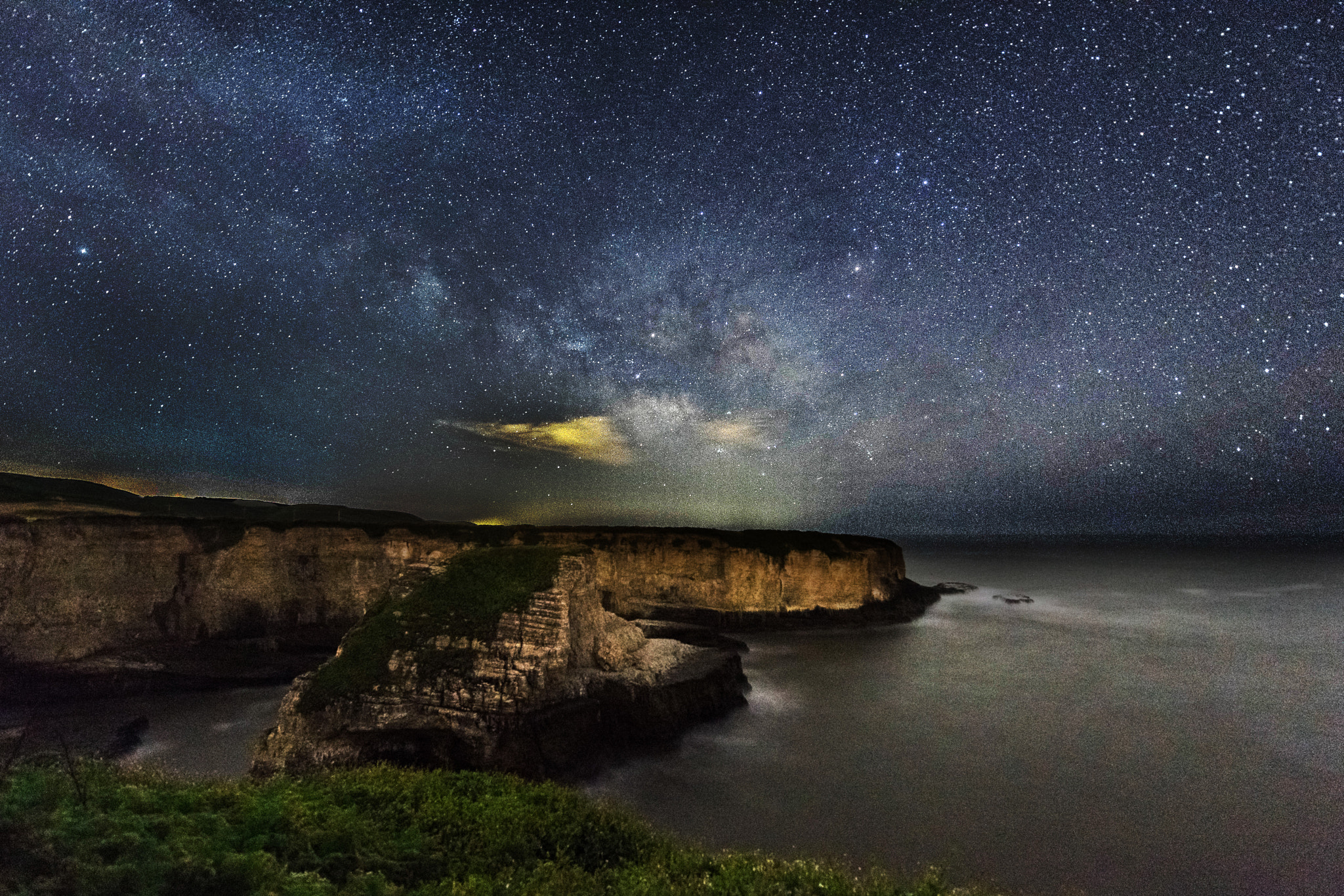 Nikon AF-S Nikkor 14-24mm F2.8G ED sample photo. Milky way at california photography