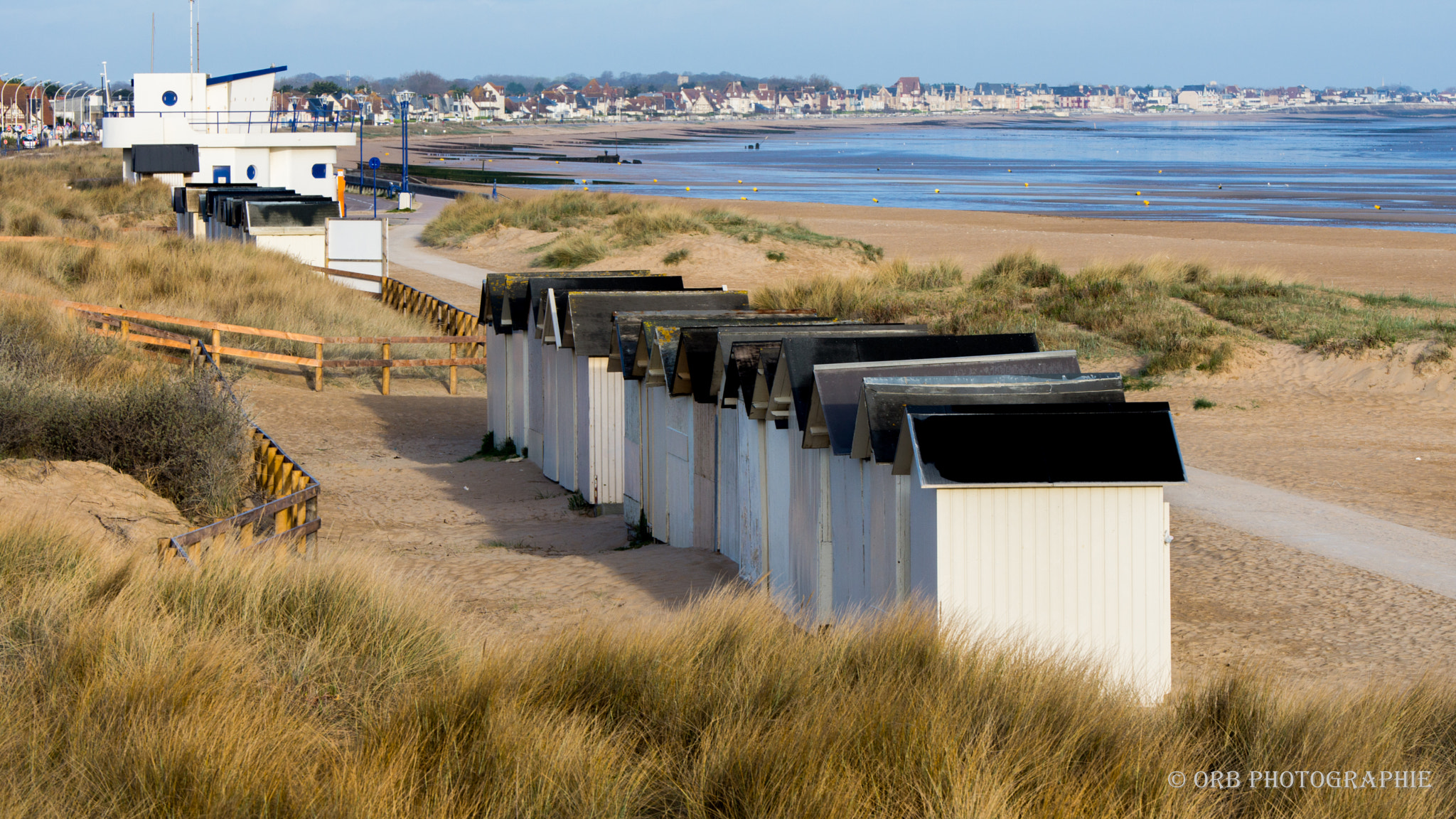 Tamron SP 70-200mm F2.8 Di VC USD sample photo. Les cabines de ouistreham photography