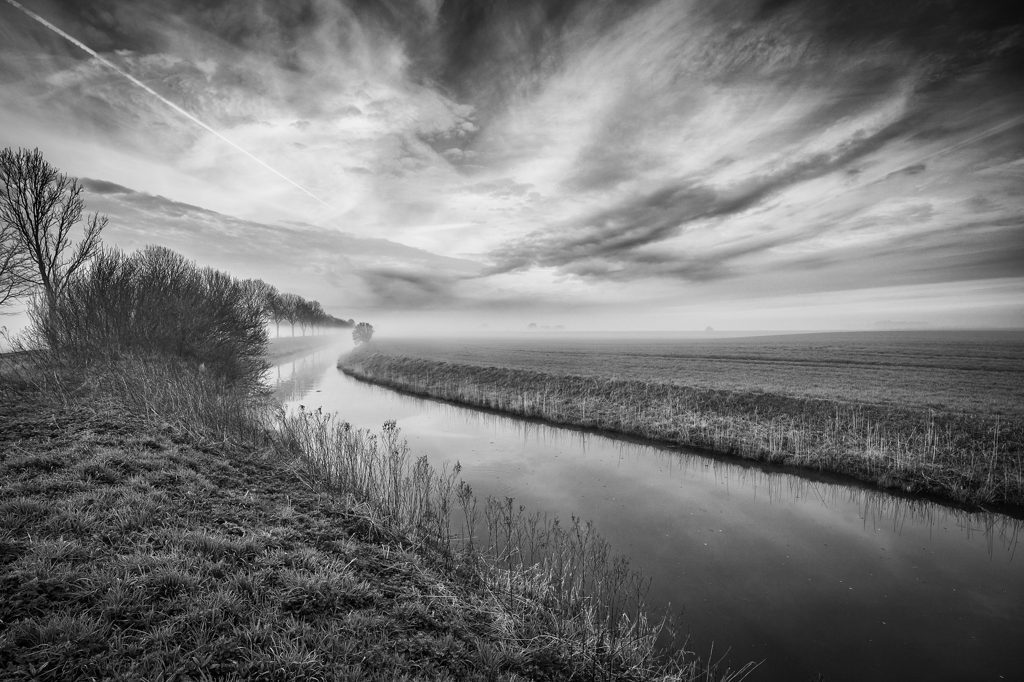 Canon 15mm sample photo. Next to the road photography