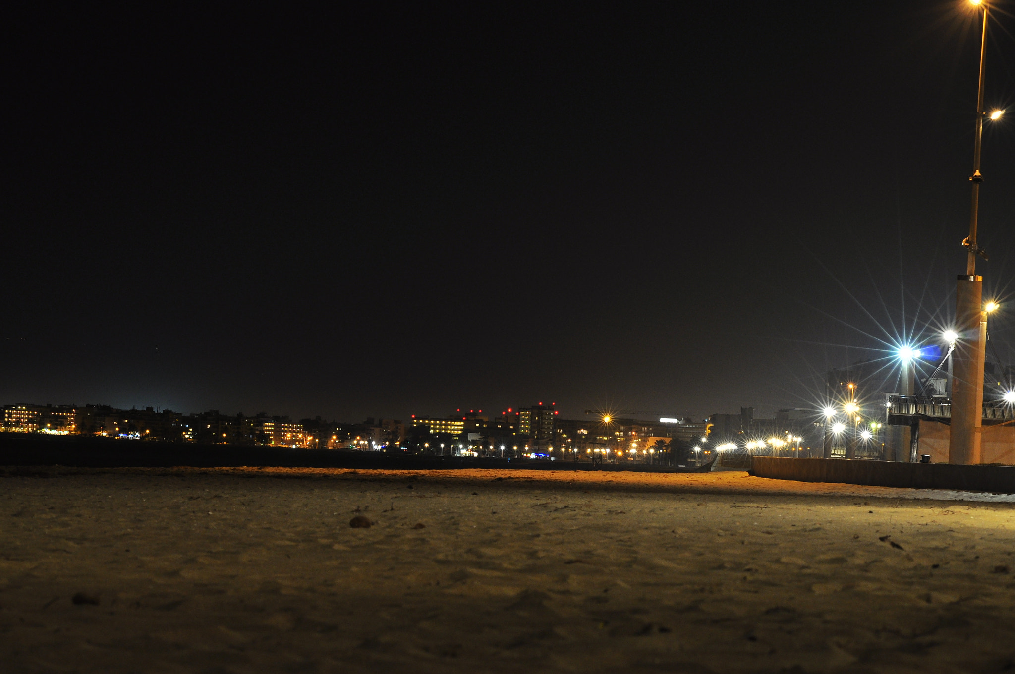 Sigma 70-300mm F4-5.6 APO DG Macro sample photo. Night photography