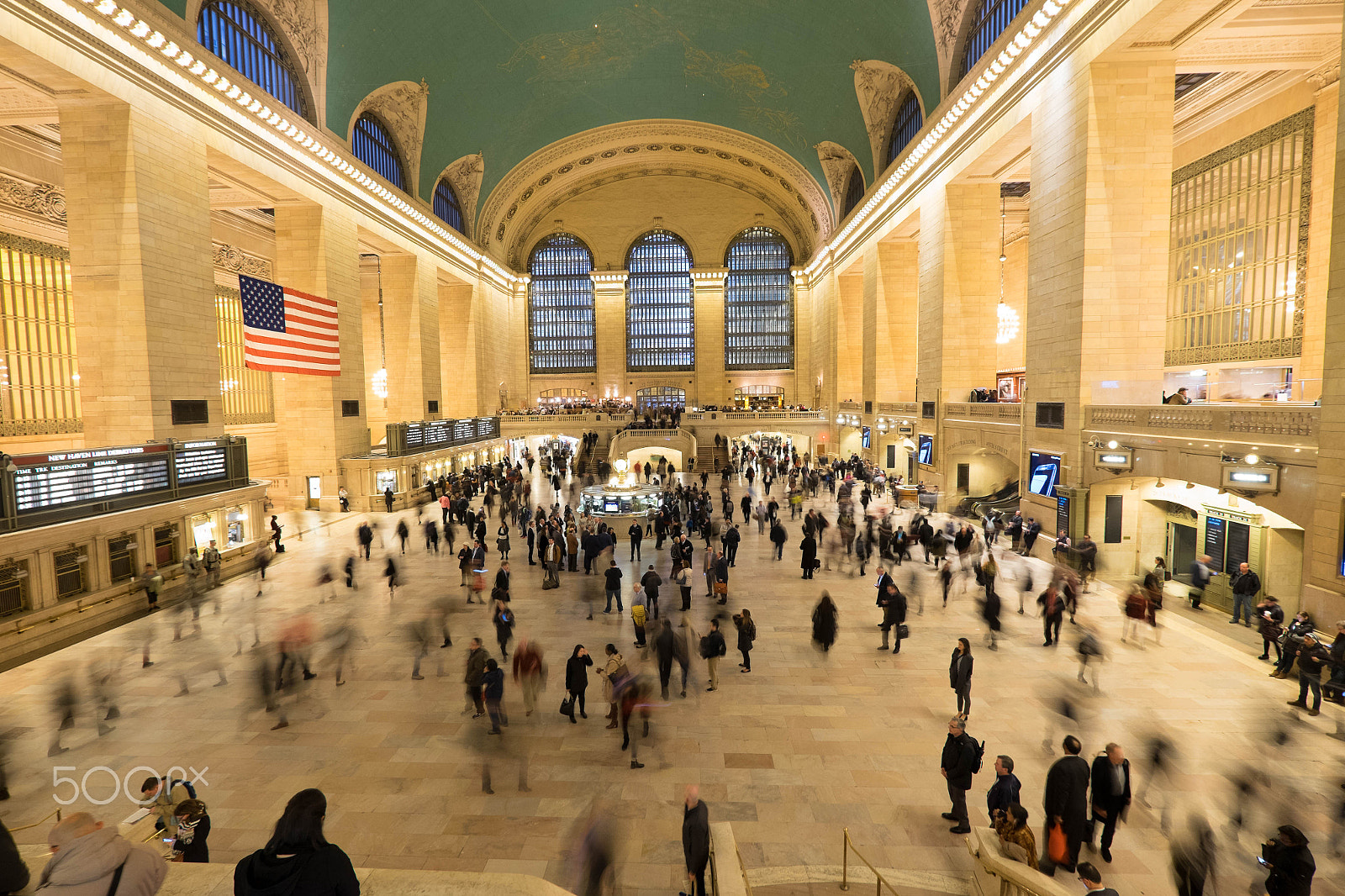 Fujifilm XF 10-24mm F4 R OIS sample photo. Grand central station photography