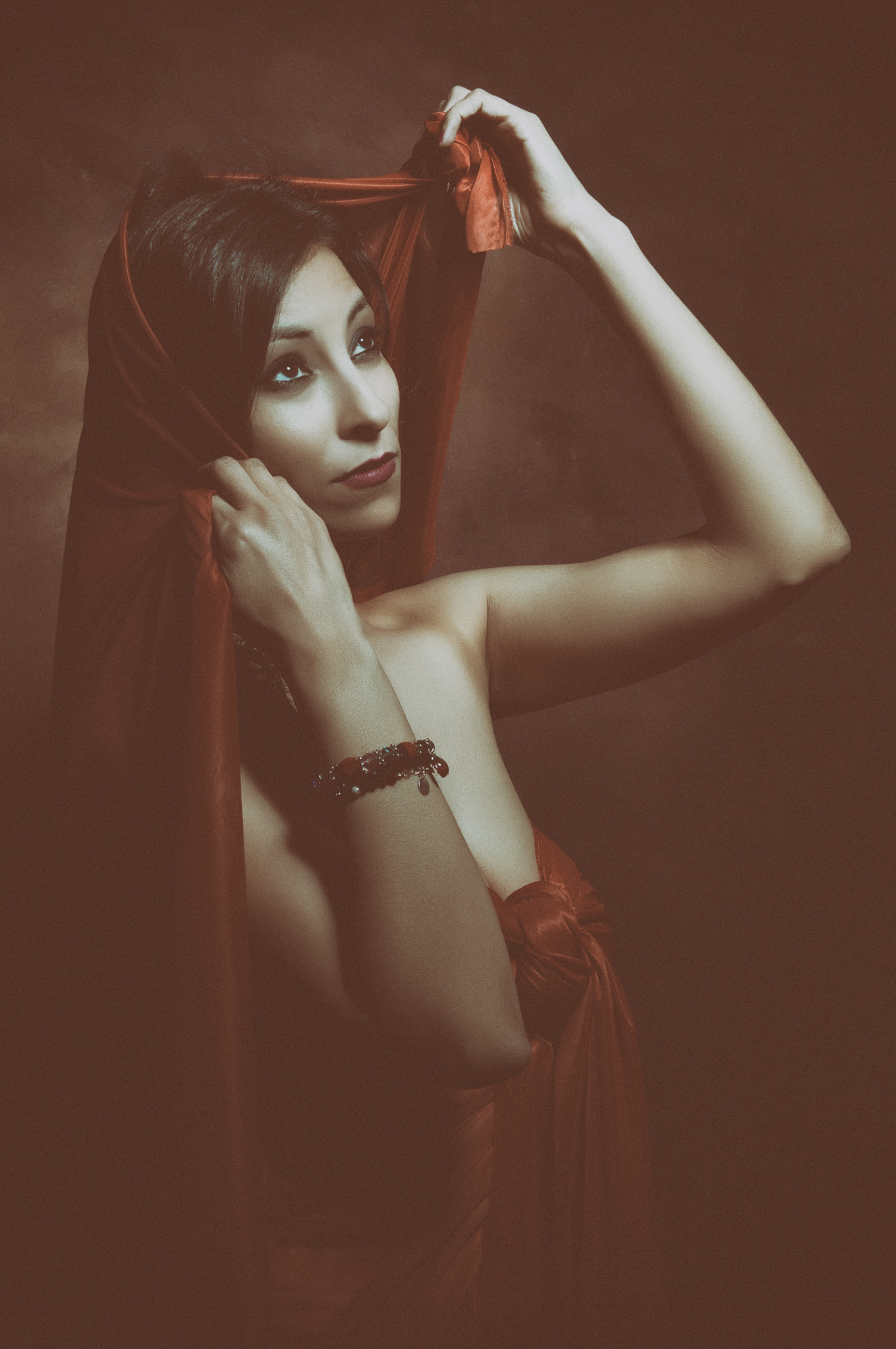 Nikon AF-S Nikkor 24-70mm F2.8G ED sample photo. Hannah vampi photography